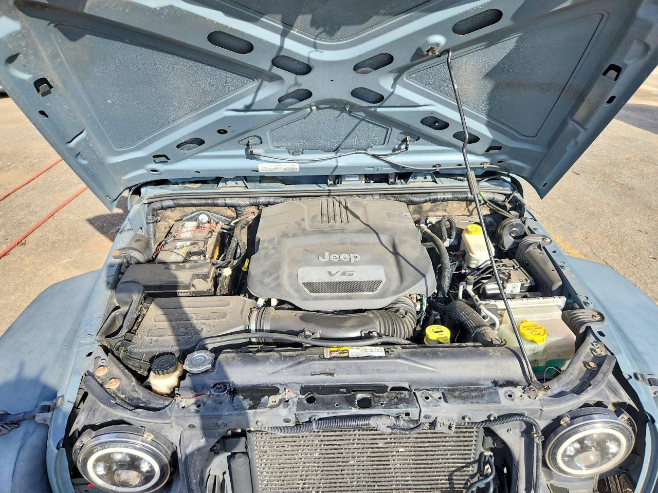 2015 Jeep Wrangler Unlimited Sport Серый vin: 1C4BJWDG9FL538171