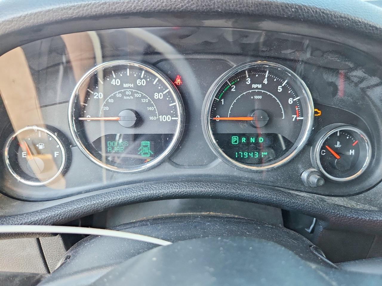 2015 Jeep Wrangler Unlimited Sport Серый vin: 1C4BJWDG9FL556539