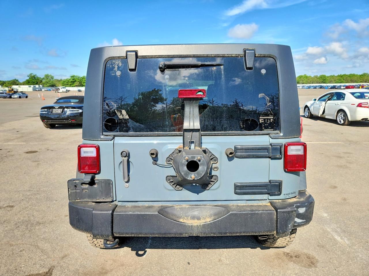 2015 Jeep Wrangler Unlimited Sport Серый vin: 1C4BJWDG9FL556539
