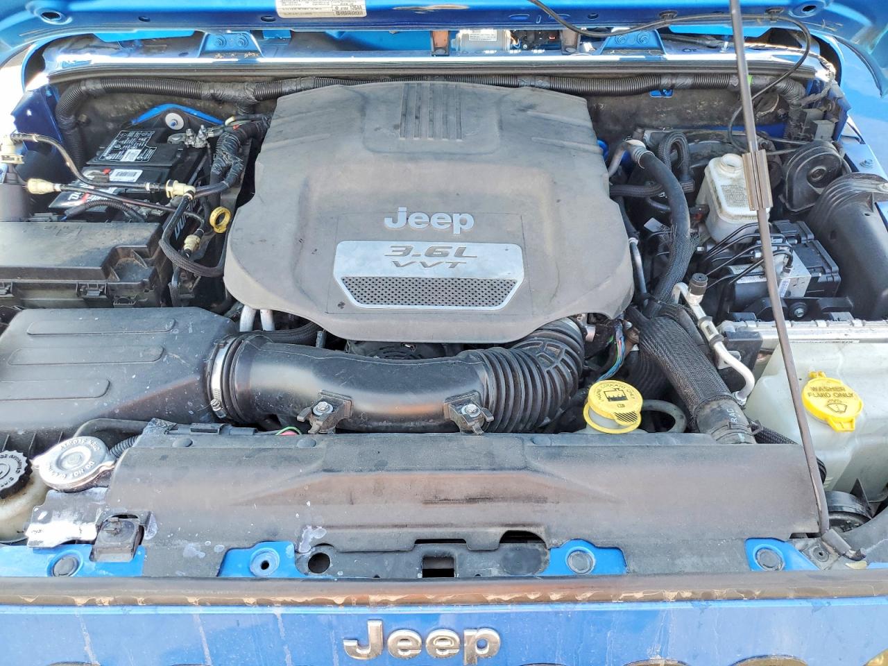 2015 Jeep Wrangler Unlimited Sport Синий vin: 1C4BJWDG9FL570506