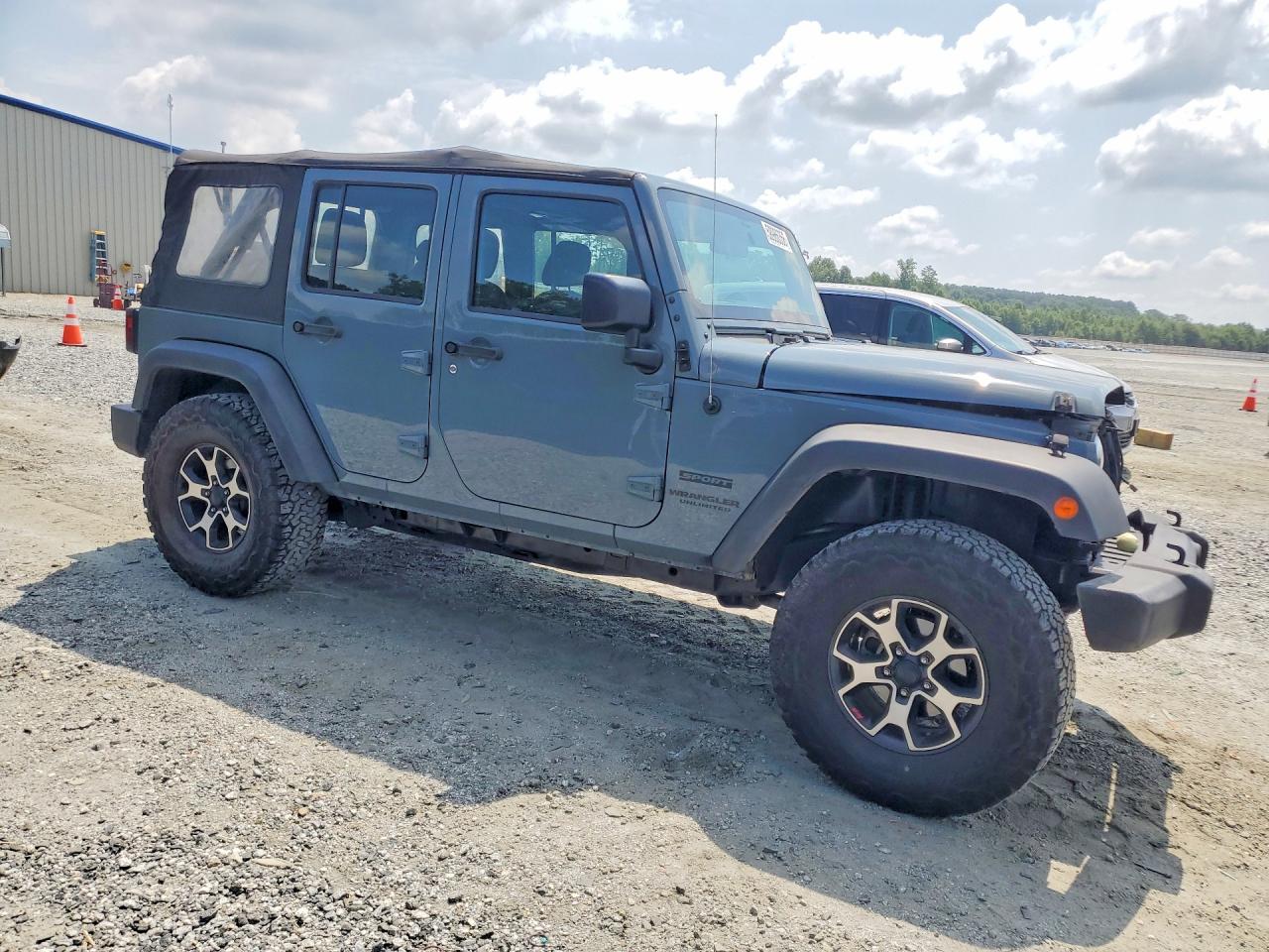 2015 Jeep Wrangler Unlimited Sport Teal vin: 1C4BJWDG9FL611300