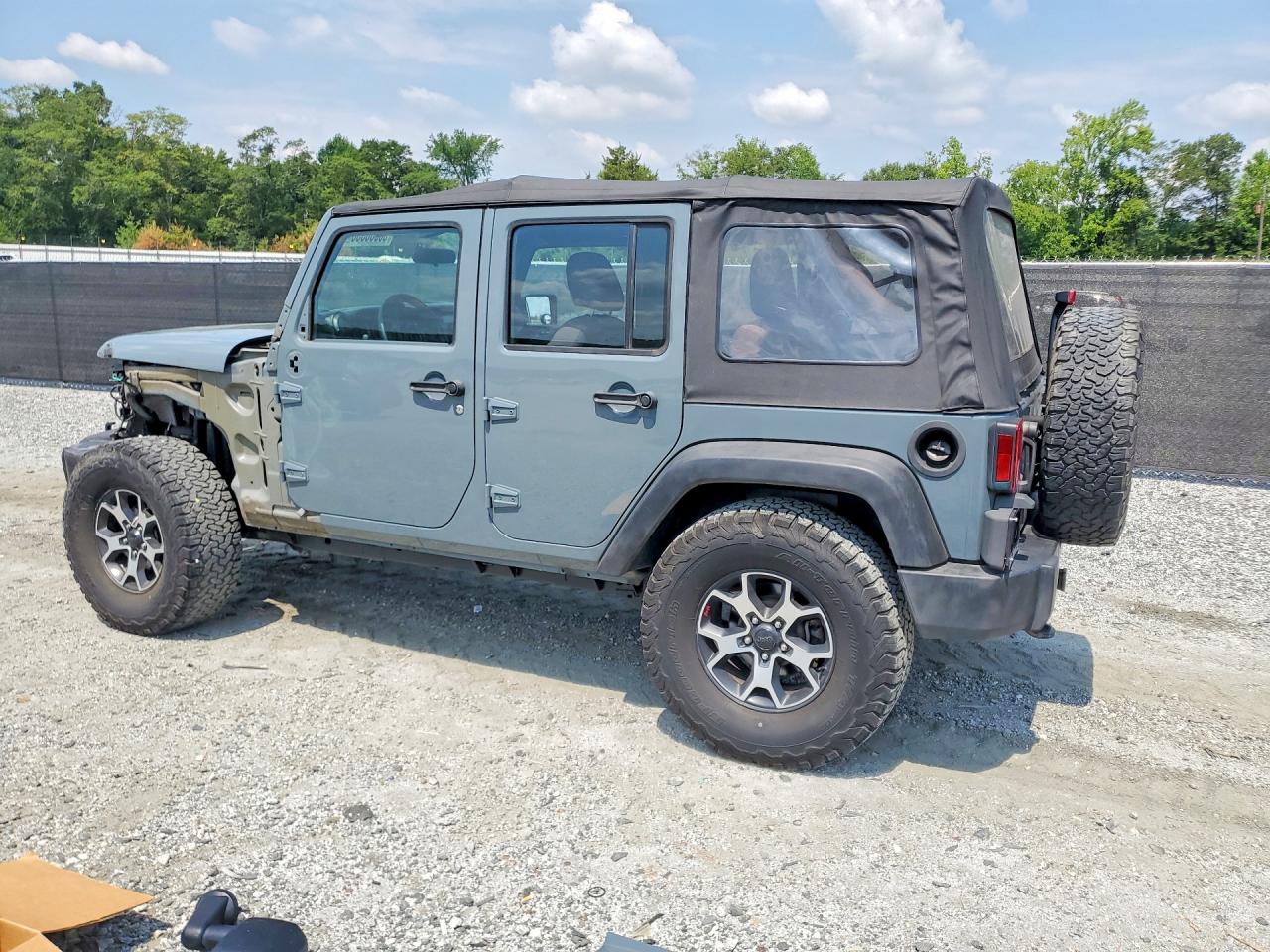 2015 Jeep Wrangler Unlimited Sport Teal vin: 1C4BJWDG9FL611300