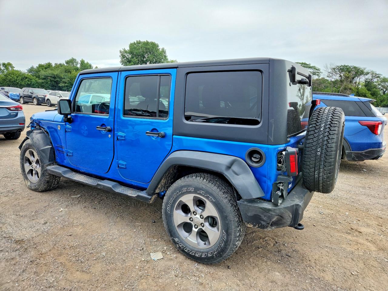 2015 Jeep Wrangler Unlimited Sport Blue vin: 1C4BJWDG9FL675966