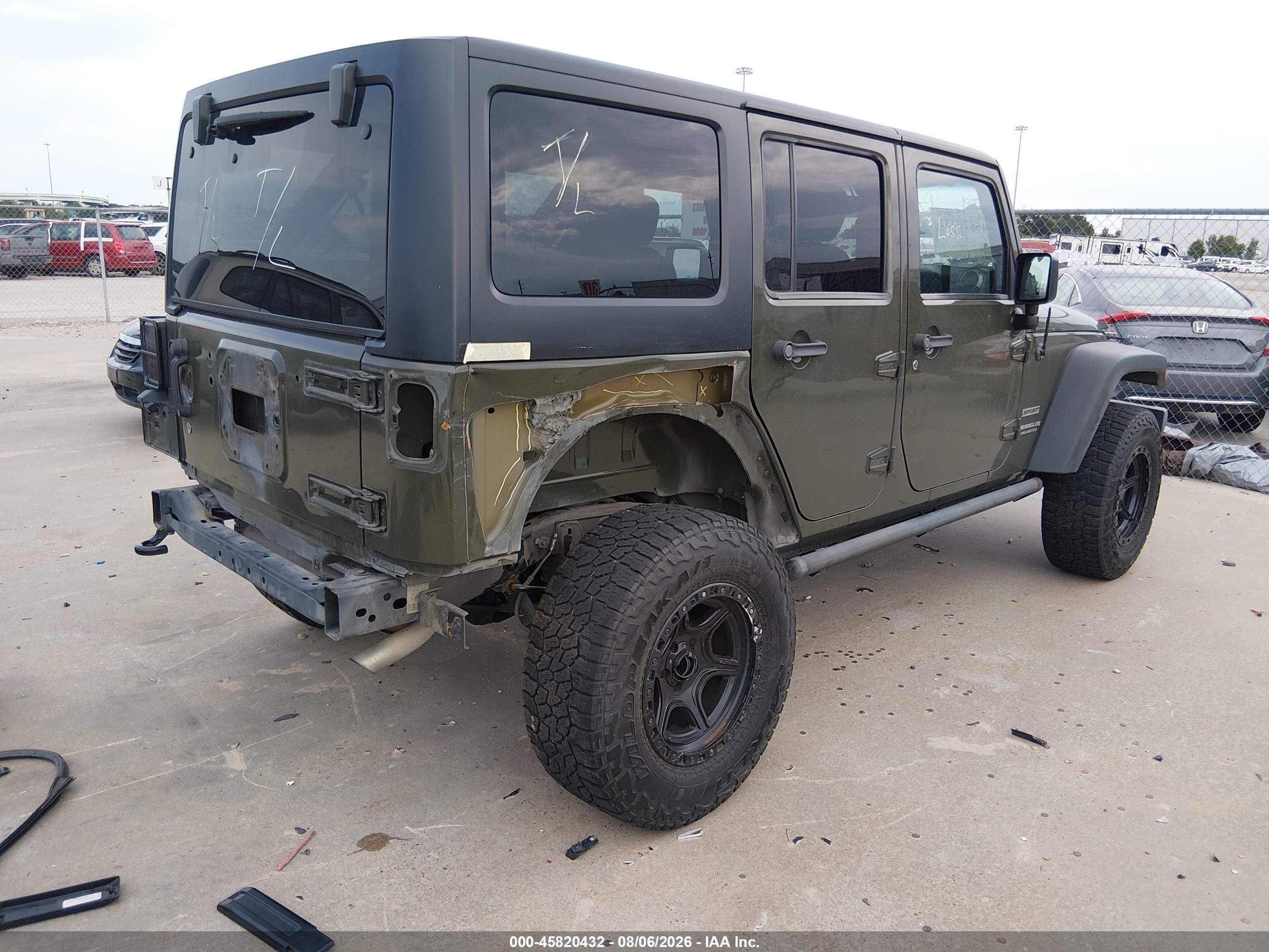 2015 Jeep Wrangler Unlimited Sport Green vin: 1C4BJWDG9FL676860