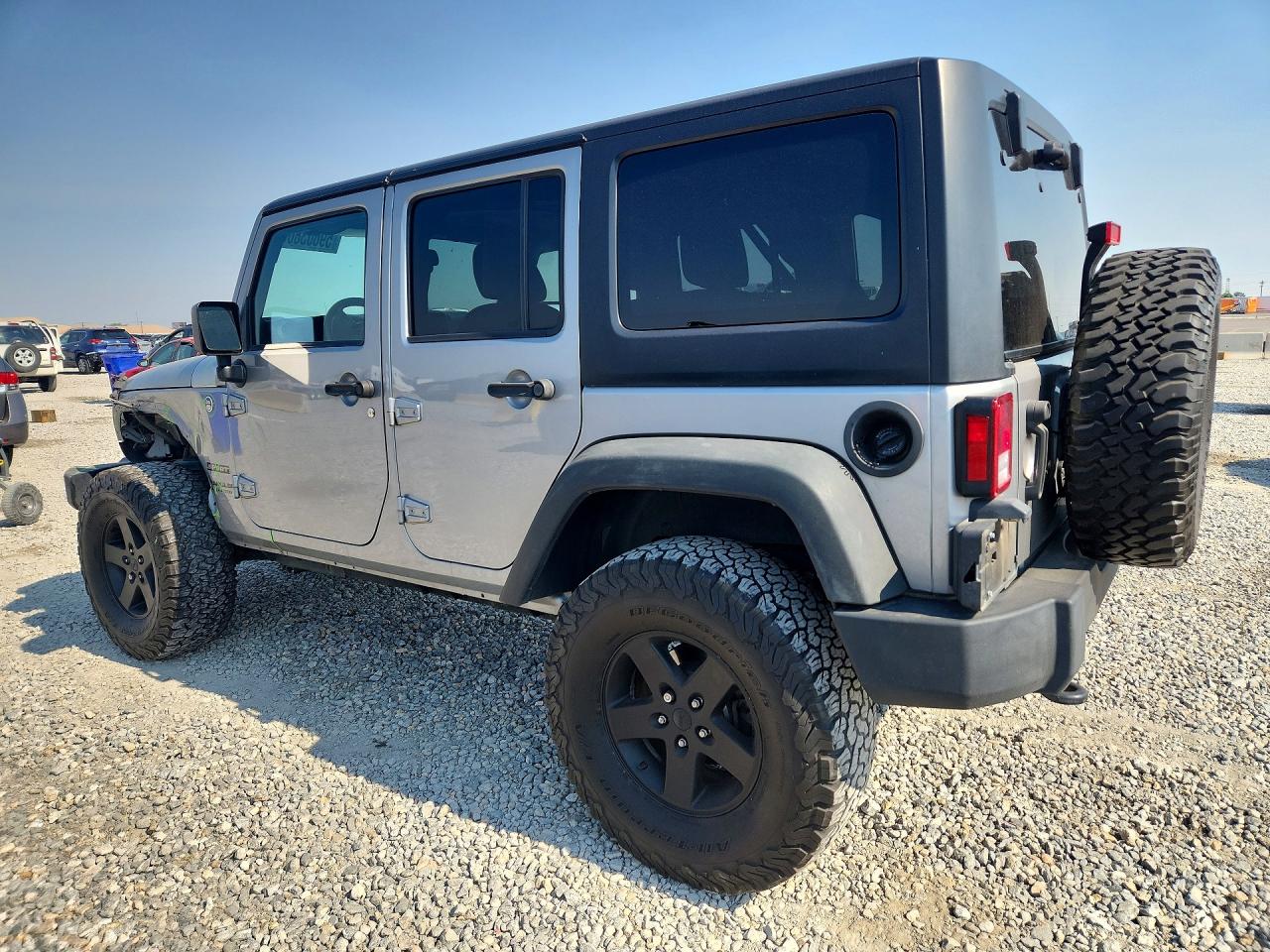 2015 Jeep Wrangler Unlimited Sport Silver vin: 1C4BJWDG9FL739715