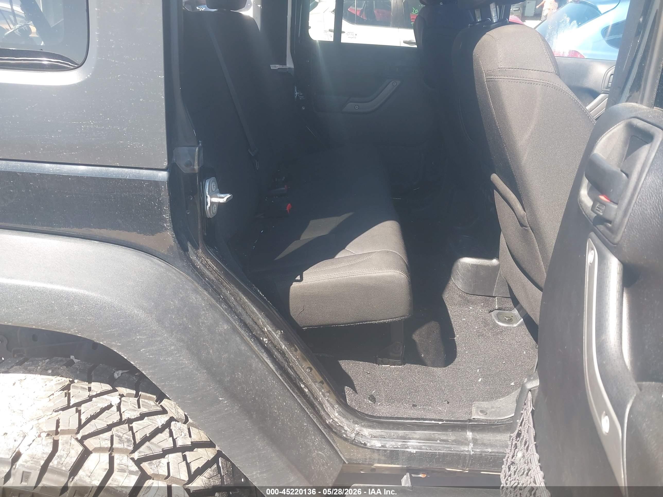 2015 Jeep Wrangler Unlimited Sport Black vin: 1C4BJWDG9FL742274