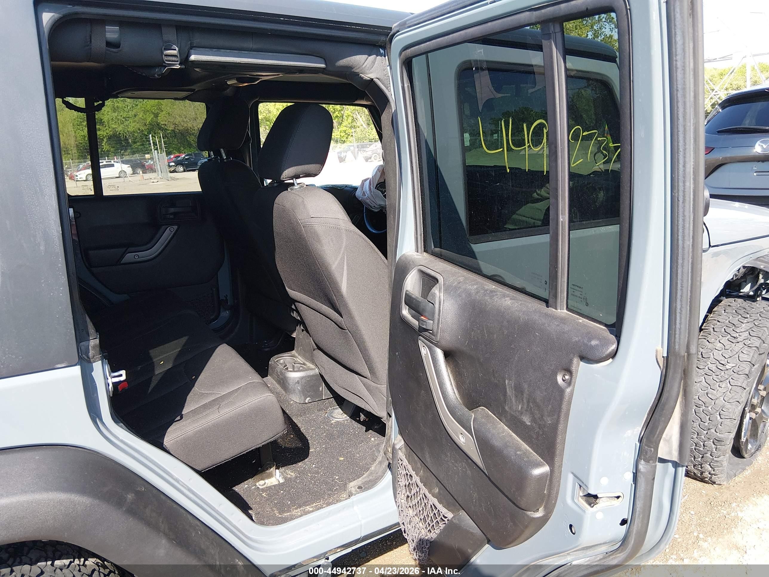 2015 Jeep Wrangler Unlimited Sport Gray vin: 1C4BJWDG9FL773444