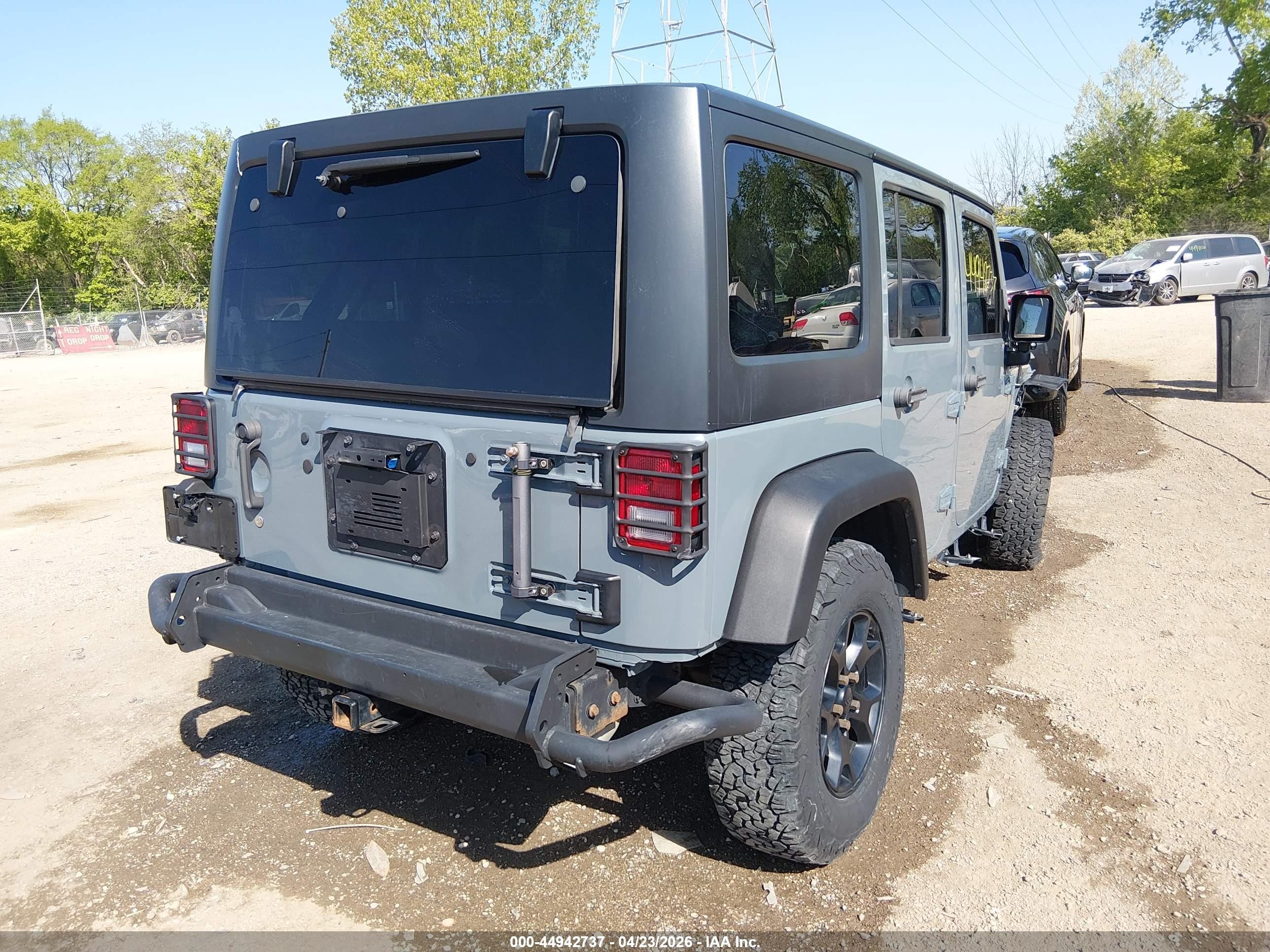 2015 Jeep Wrangler Unlimited Sport Gray vin: 1C4BJWDG9FL773444