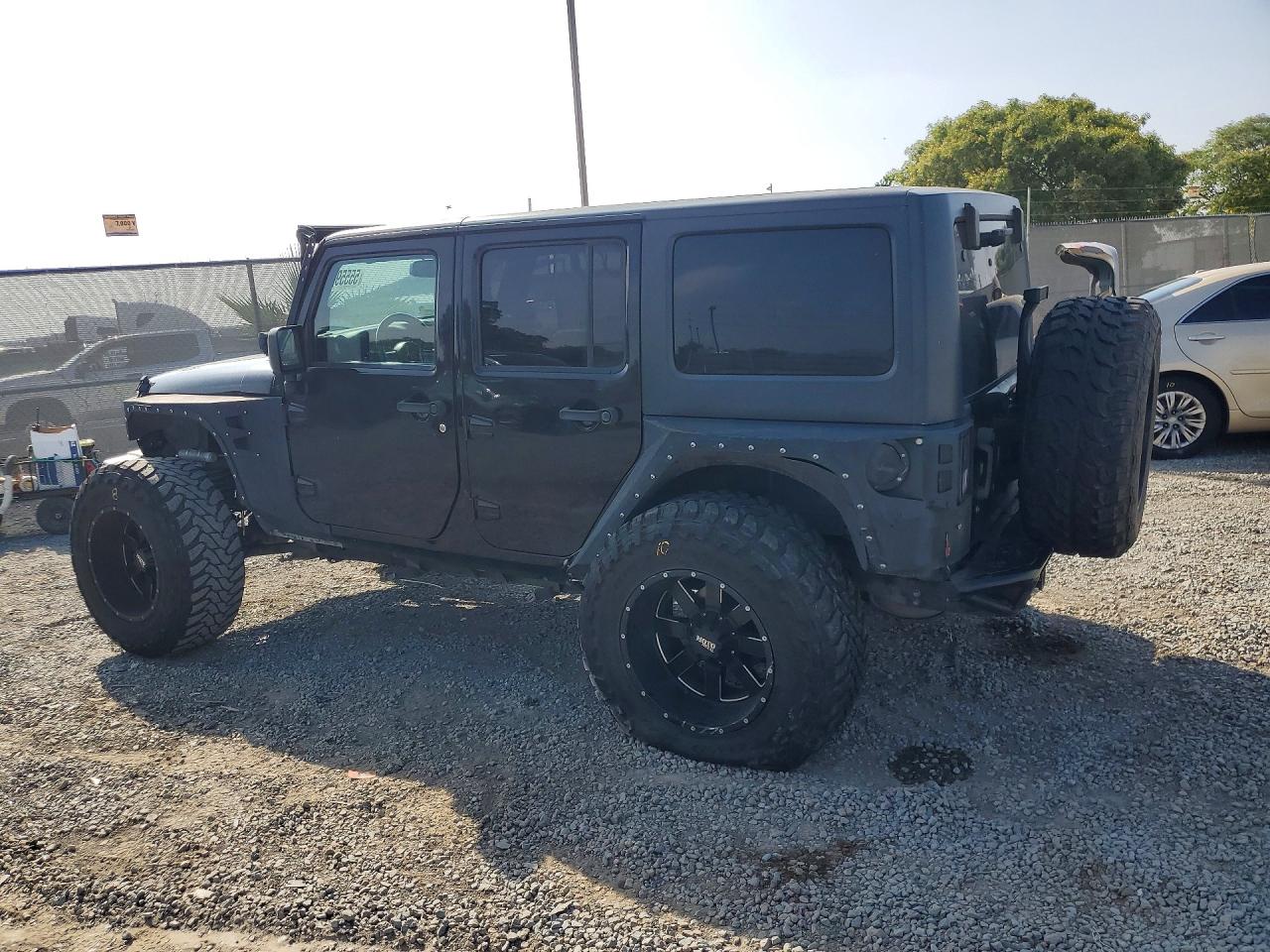 2016 Jeep Wrangler Unlimited Sport Black vin: 1C4BJWDG9GL341339