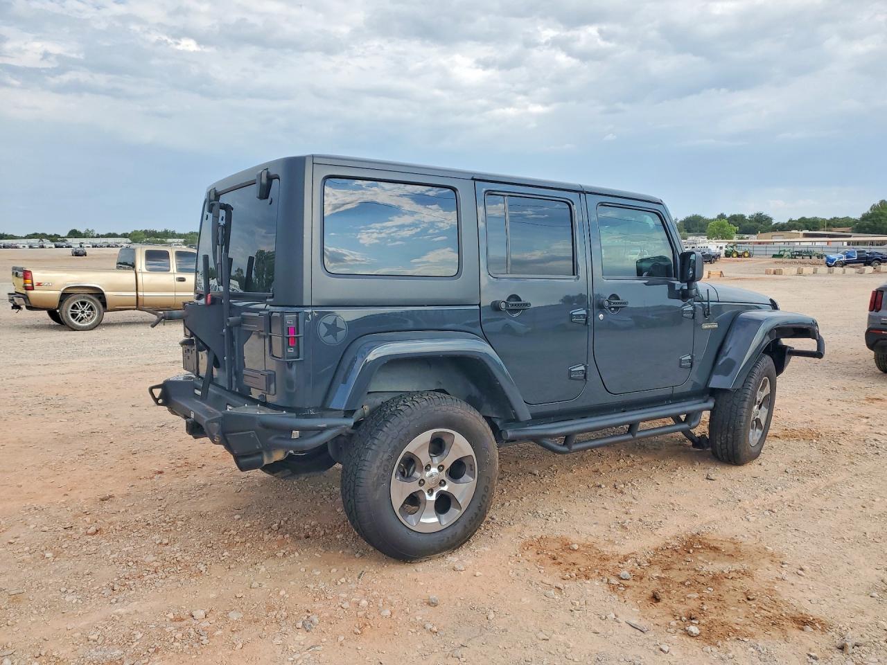 2017 Jeep Wrangler Unlimited Sport Gray vin: 1C4BJWDG9HL589124
