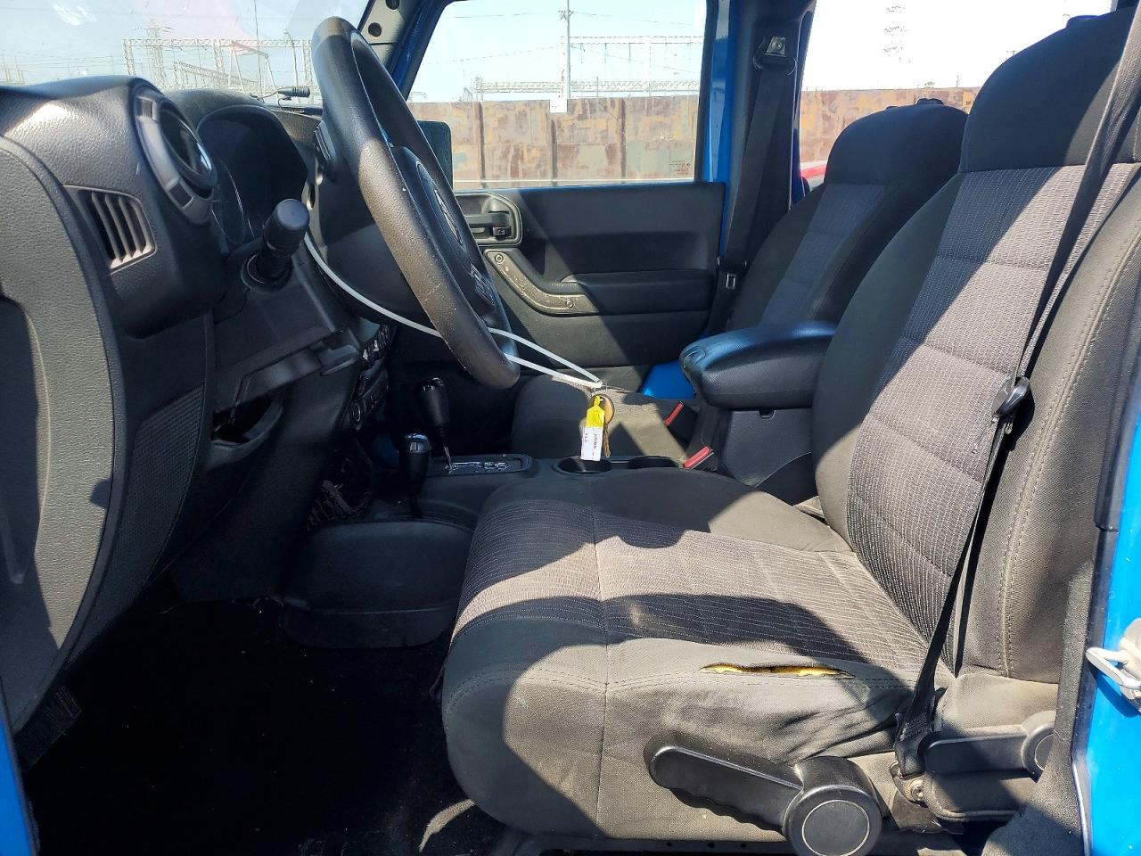 2012 Jeep Wrangler Unlimited Sport Blue vin: 1C4BJWDGXCL138776