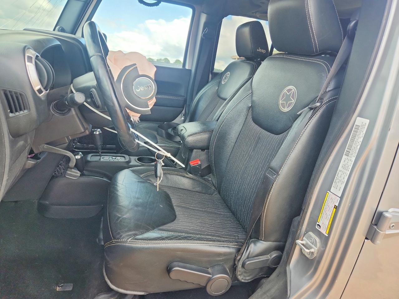 2013 Jeep Wranger Blue vin: 1C4BJWDGXDL564601