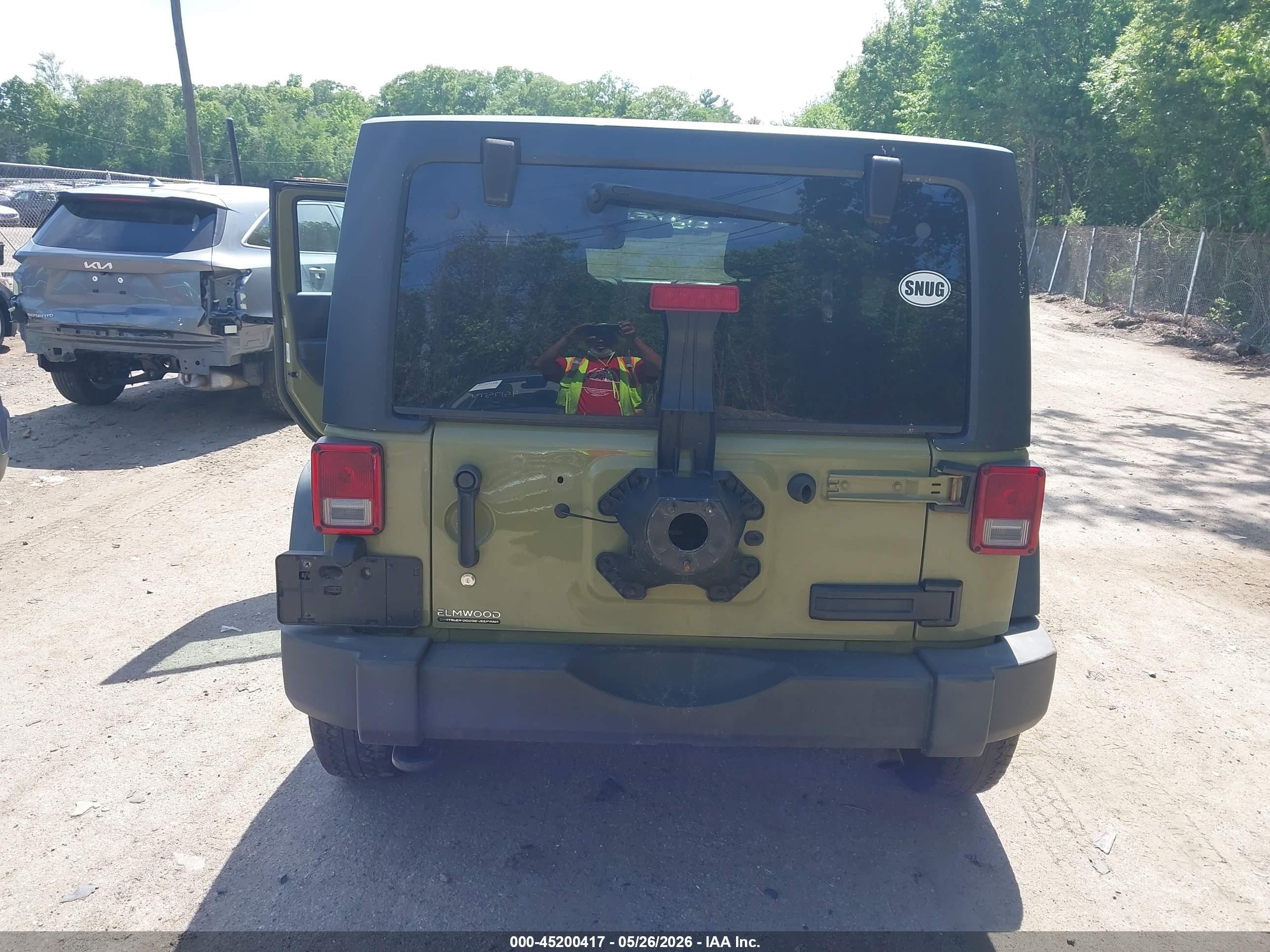 2013 Jeep Wrangler Unlimited Sport Green vin: 1C4BJWDGXDL584198