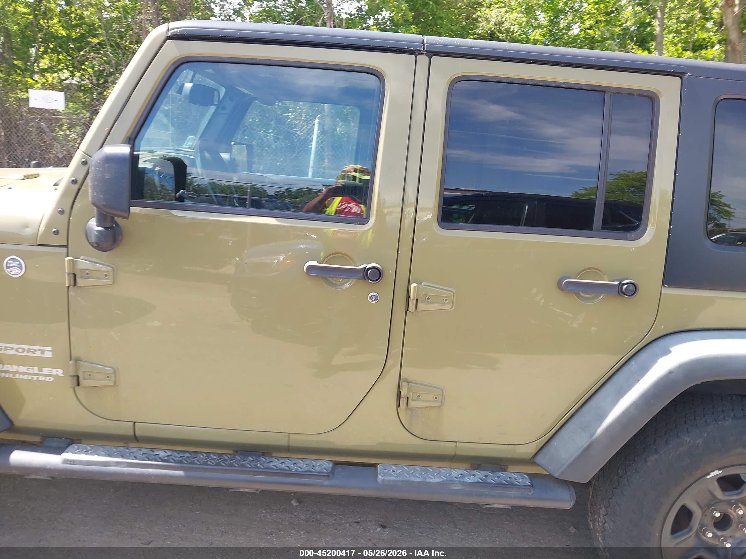2013 Jeep Wrangler Unlimited Sport Green vin: 1C4BJWDGXDL584198