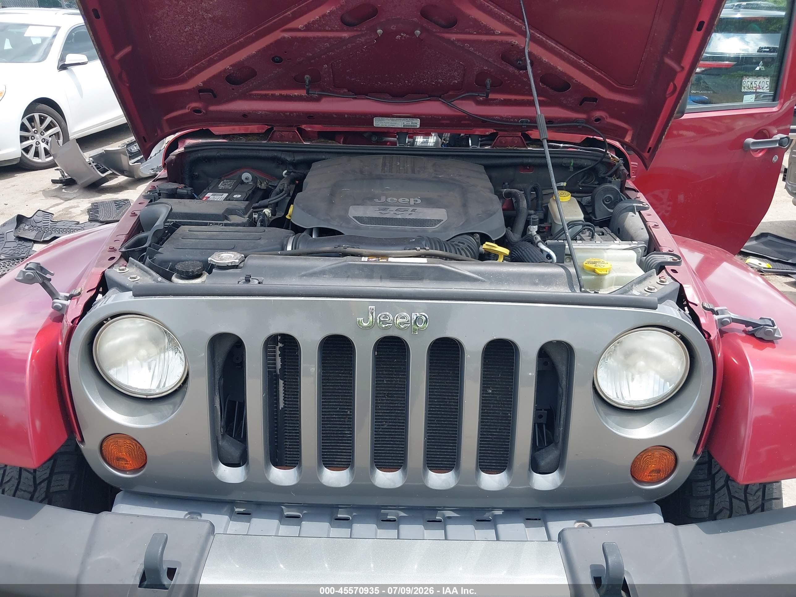 2013 Jeep Wrangler Unlimited Freedom Edition Красный vin: 1C4BJWDGXDL588588