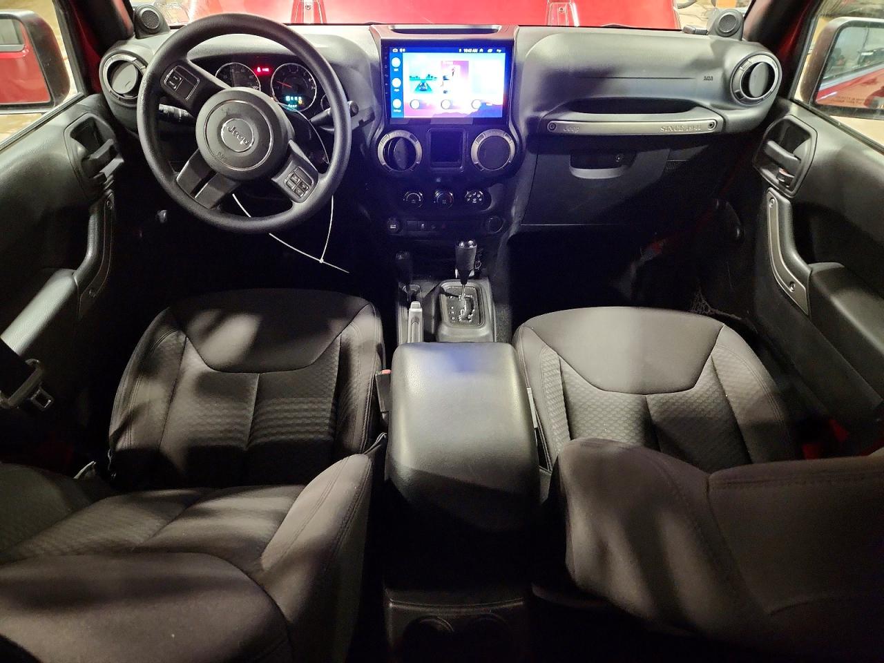 2013 Jeep Wrangler Unlimited Sport Burgundy vin: 1C4BJWDGXDL609780