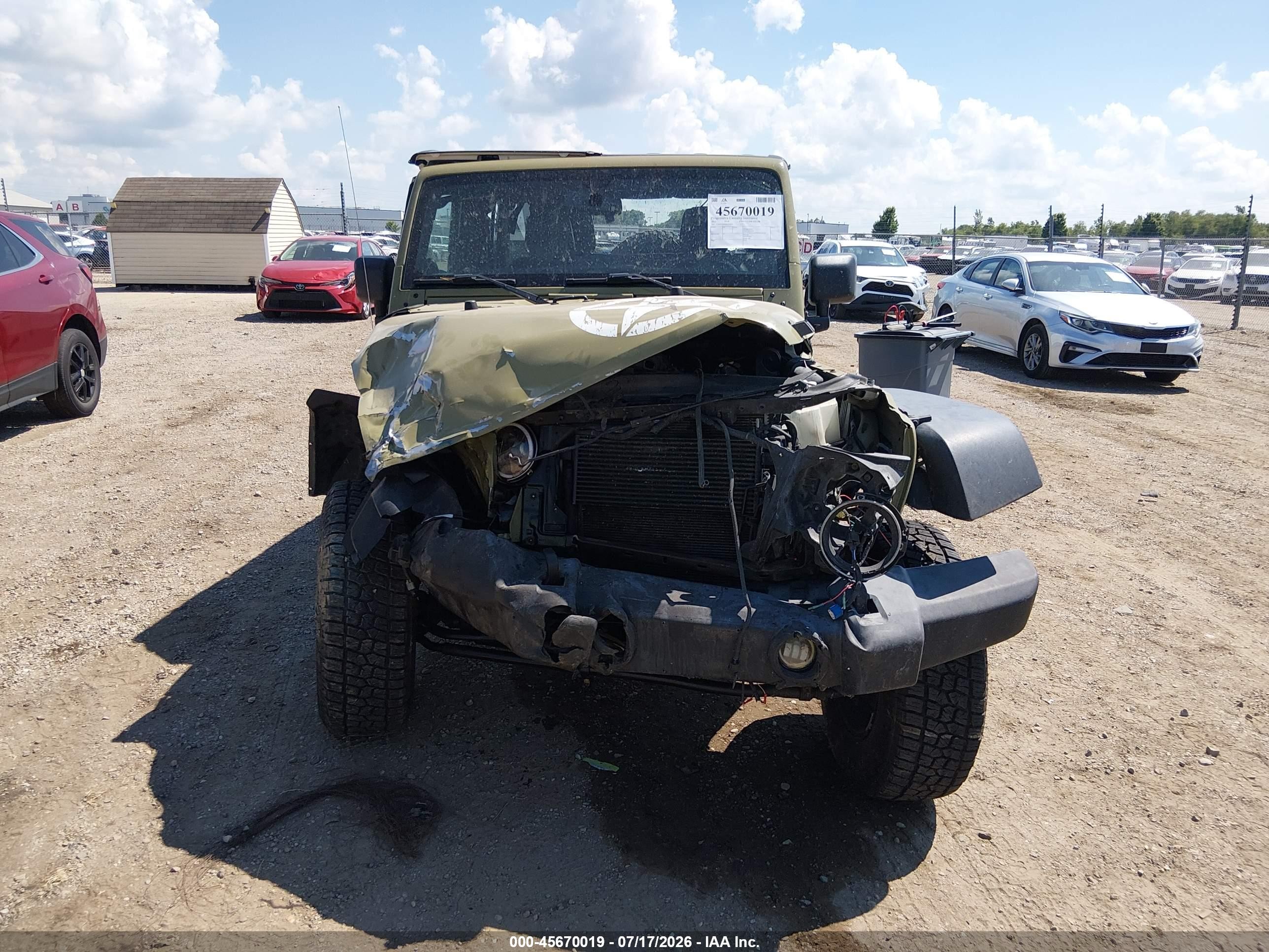 2013 Jeep Wrangler Unlimited Freedom Edition Green vin: 1C4BJWDGXDL618527