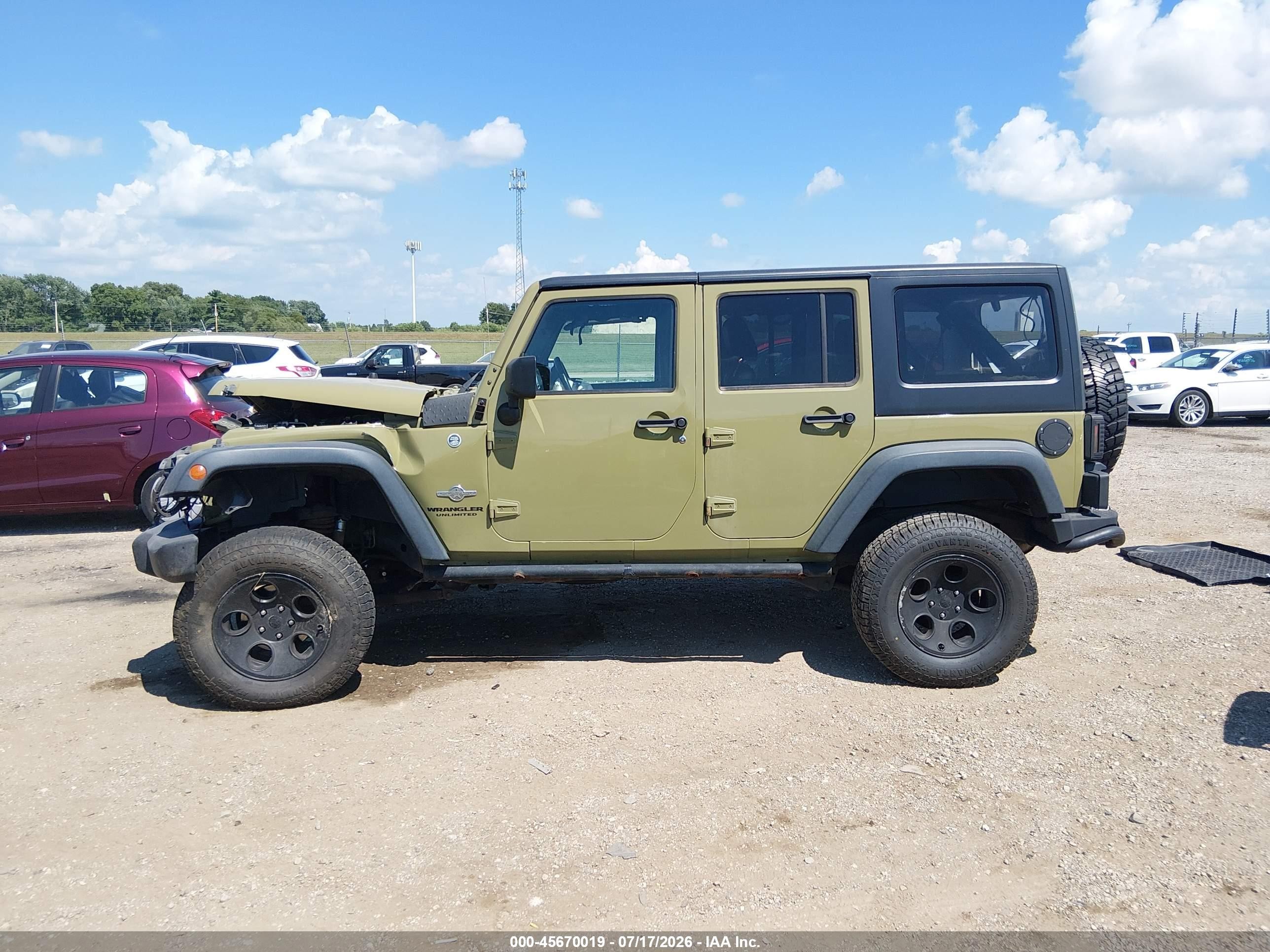 2013 Jeep Wrangler Unlimited Freedom Edition Green vin: 1C4BJWDGXDL618527