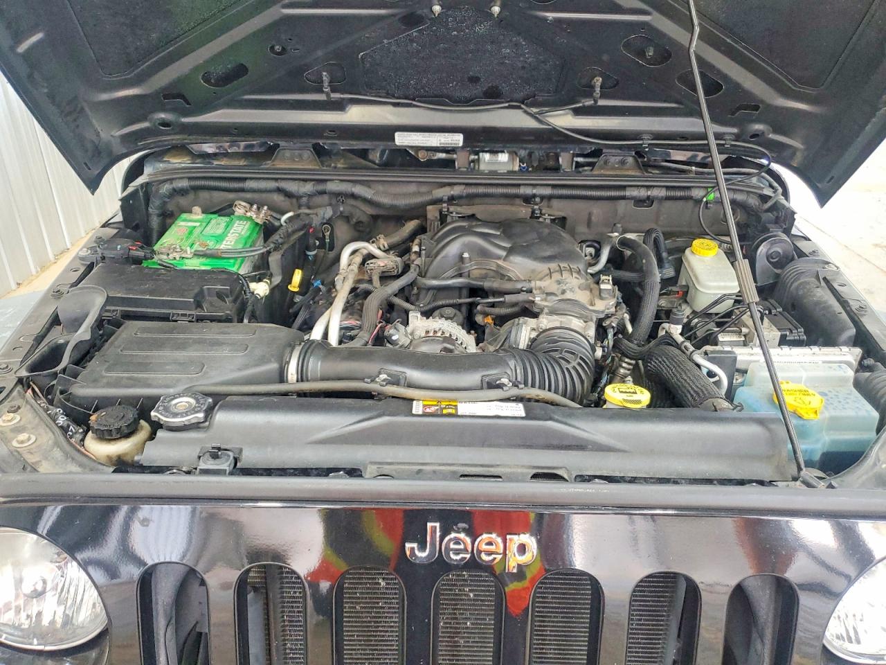 2013 Jeep Wrangler Unlimited Sport Black vin: 1C4BJWDGXDL704159