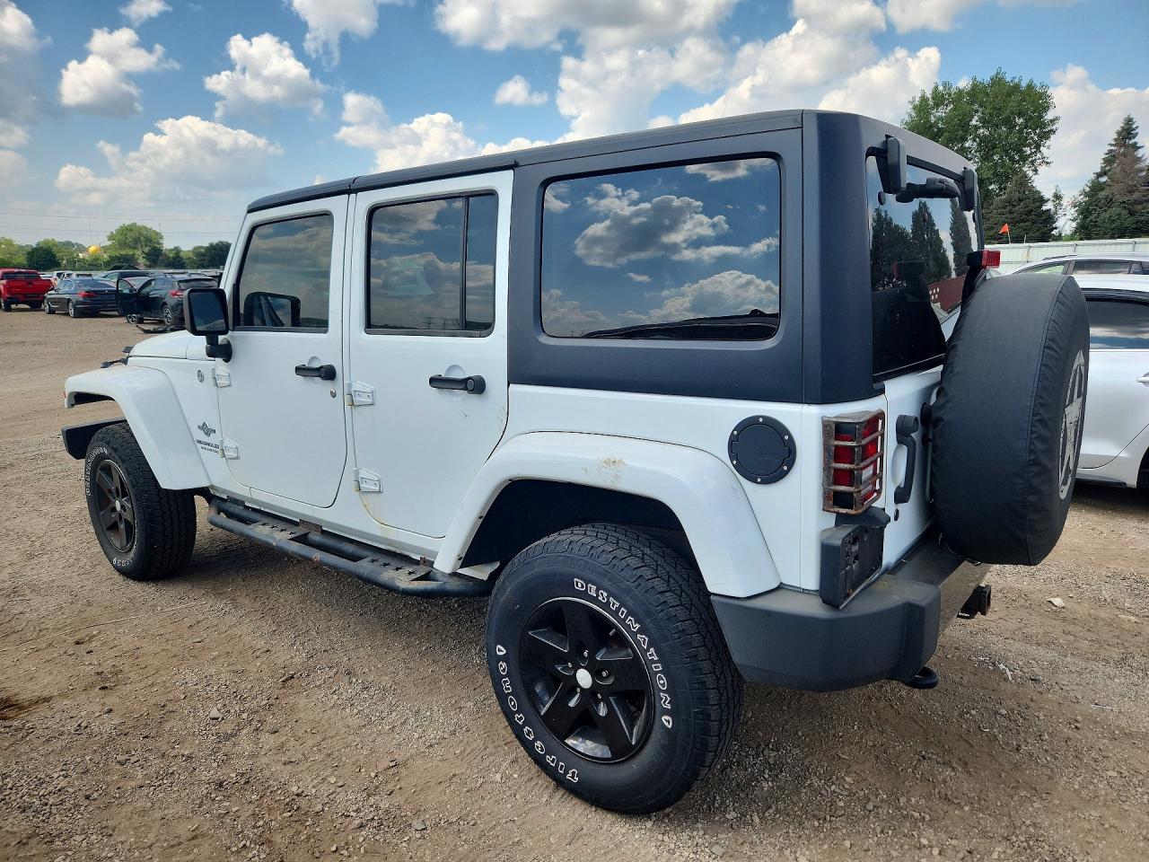 2014 Jeep Wrangler Unlimited Sport Белый vin: 1C4BJWDGXEL196051