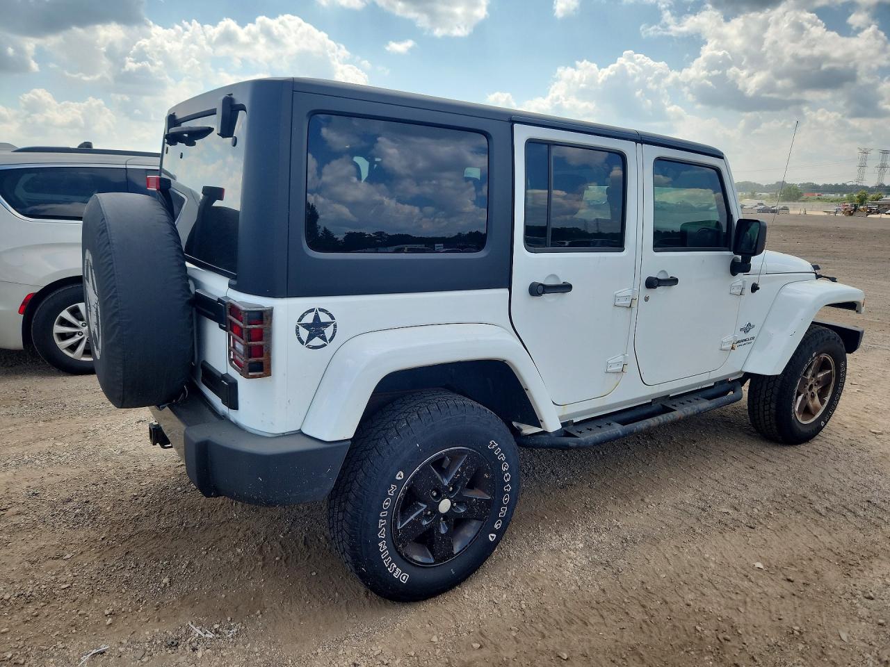 2014 Jeep Wrangler Unlimited Sport Белый vin: 1C4BJWDGXEL196051