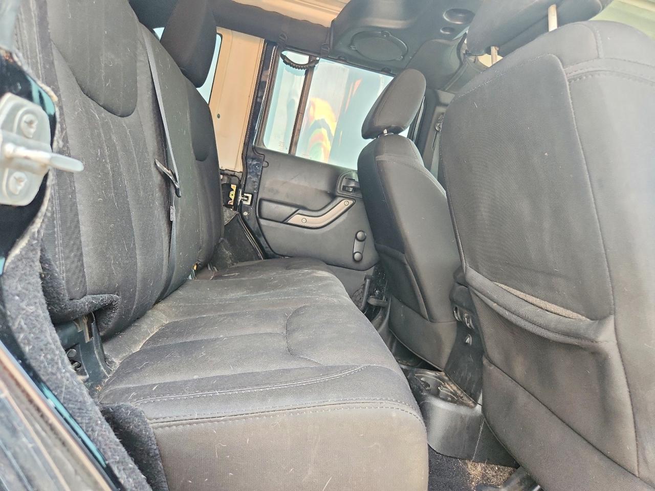 2014 Jeep Wrangler Unlimited Sport Black vin: 1C4BJWDGXEL210255