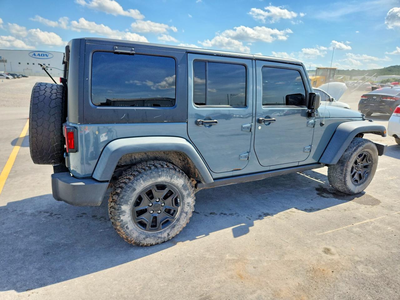 2014 Jeep Wrangler Unlimited Sport Gray vin: 1C4BJWDGXEL255616