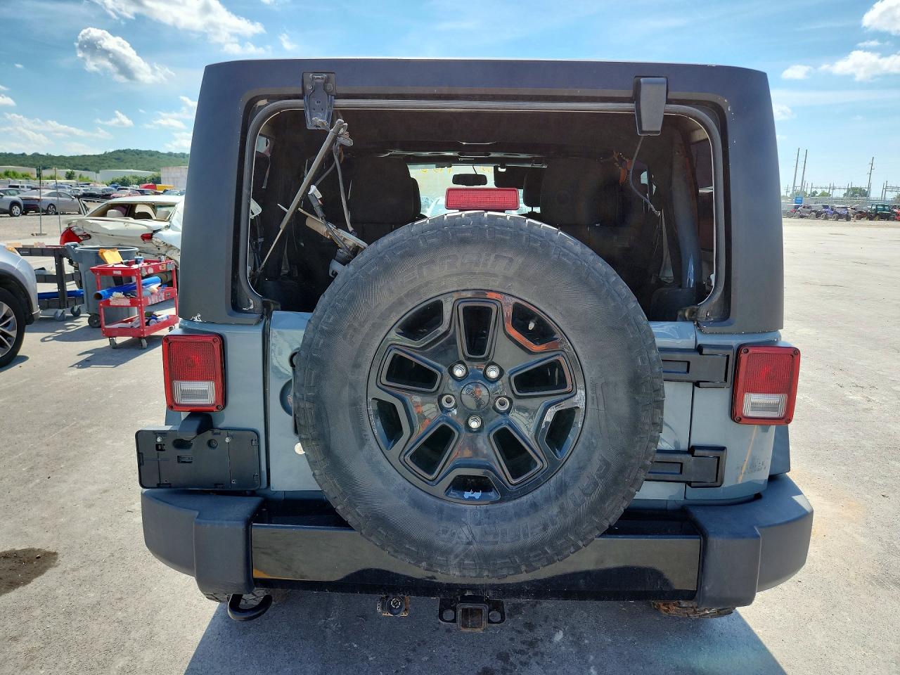 2014 Jeep Wrangler Unlimited Sport Gray vin: 1C4BJWDGXEL255616