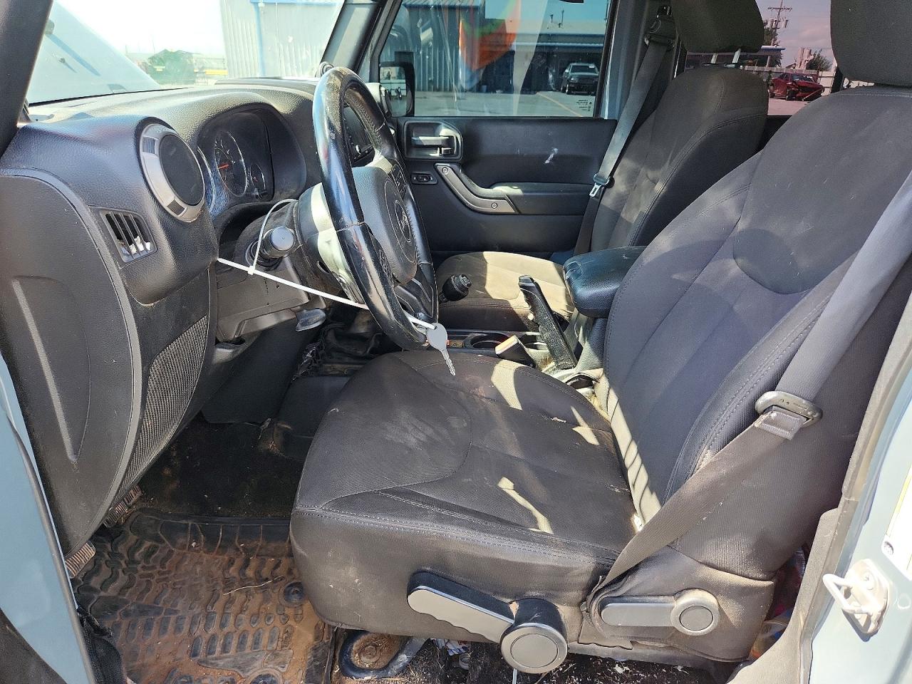 2014 Jeep Wrangler Unlimited Sport Gray vin: 1C4BJWDGXEL255616