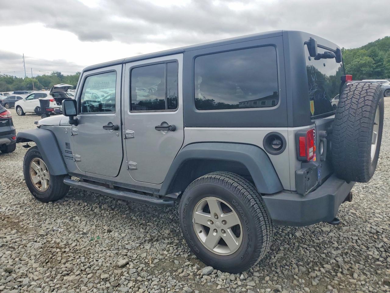 2014 Jeep Wrangler Unlimited Sport Gray vin: 1C4BJWDGXEL263490