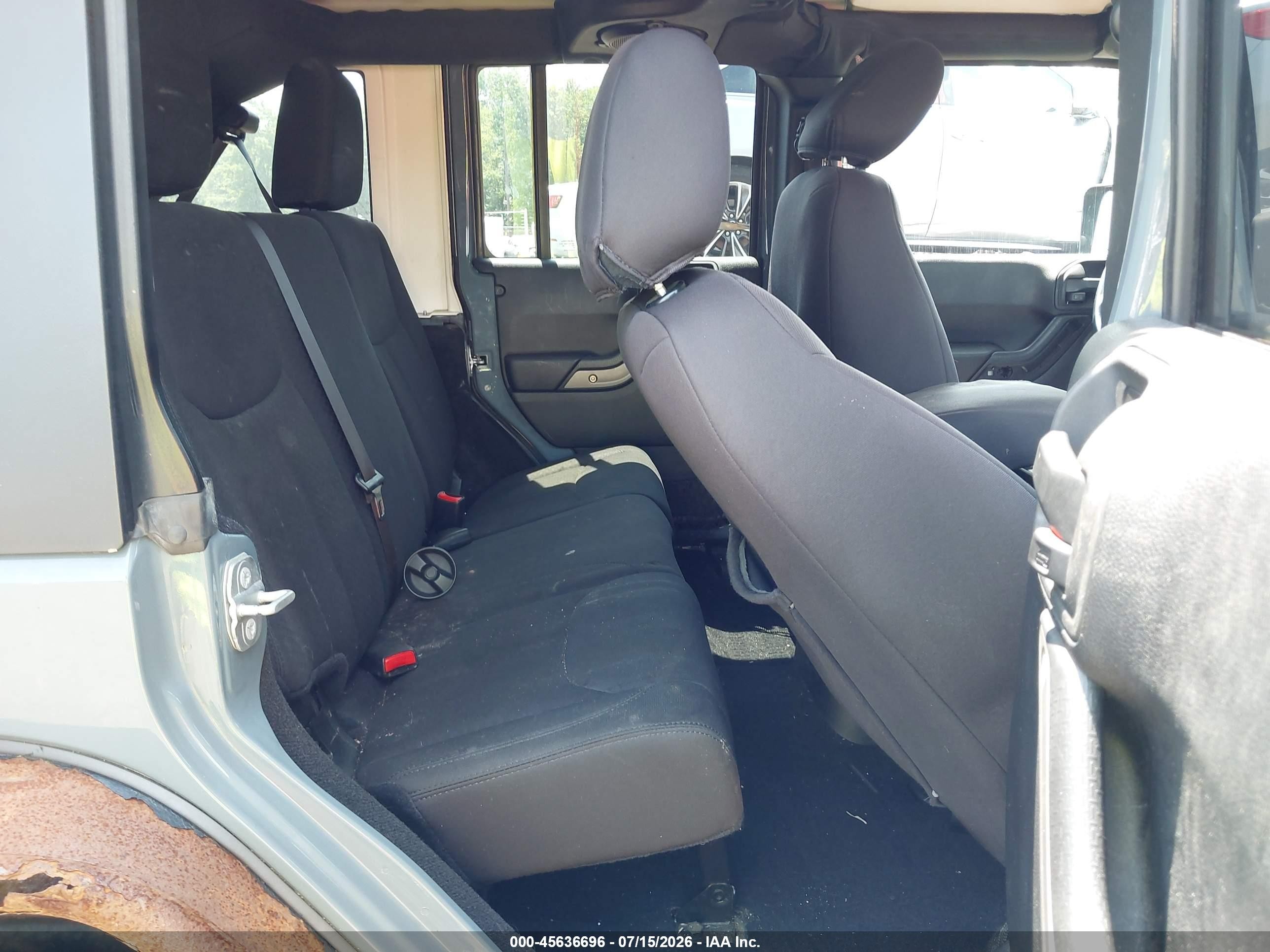 2014 Jeep Wrangler Unlimited Sport Gray vin: 1C4BJWDGXEL277793