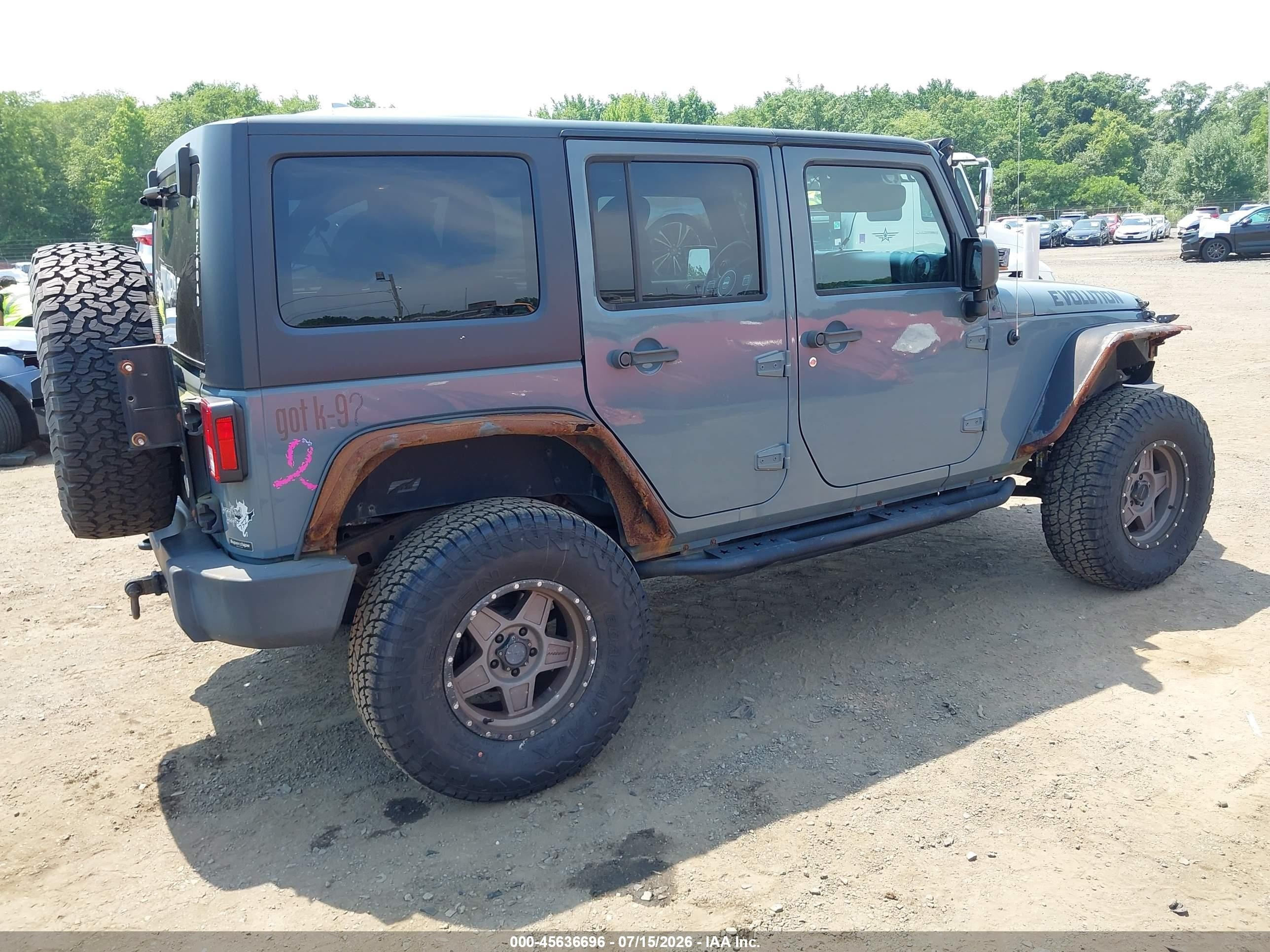 2014 Jeep Wrangler Unlimited Sport Gray vin: 1C4BJWDGXEL277793