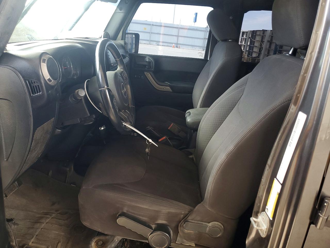 2014 Jeep Wrangler Unlimited Sport Серый vin: 1C4BJWDGXEL299289