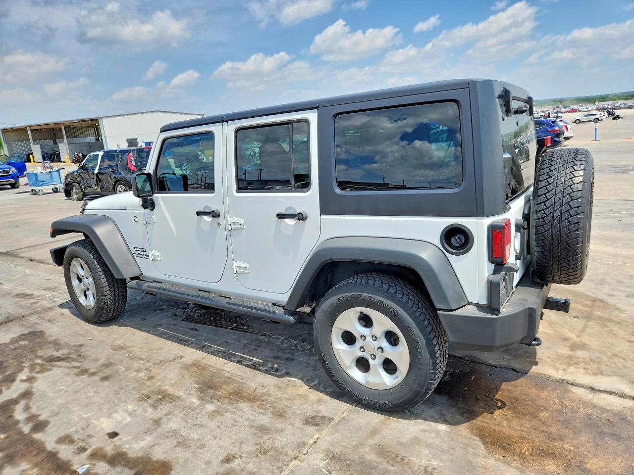 2015 Jeep Wrangler Unlimited Sport White vin: 1C4BJWDGXFL525977