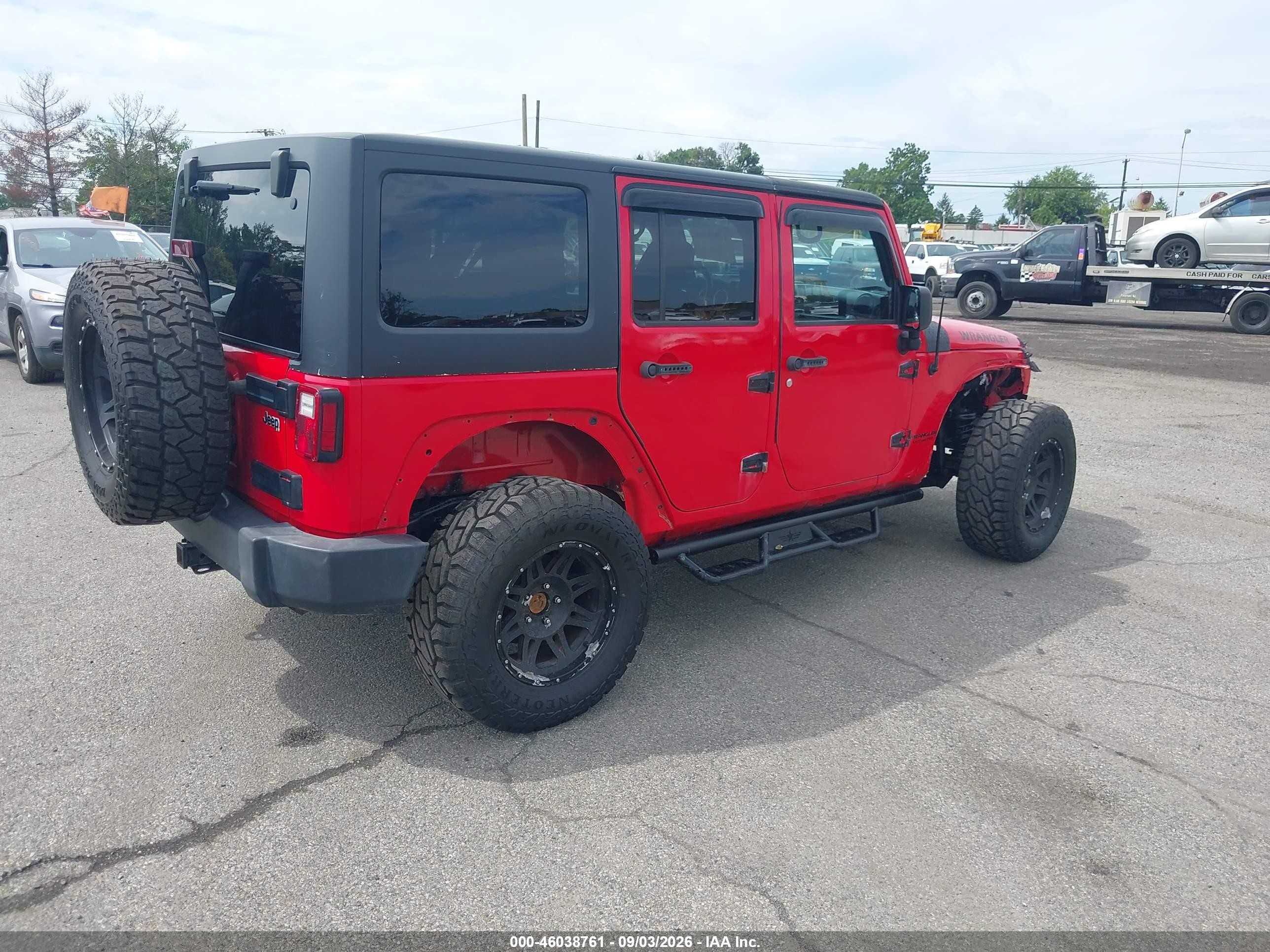 2015 Jeep Wrangler Unlimited Sport Red vin: 1C4BJWDGXFL555318
