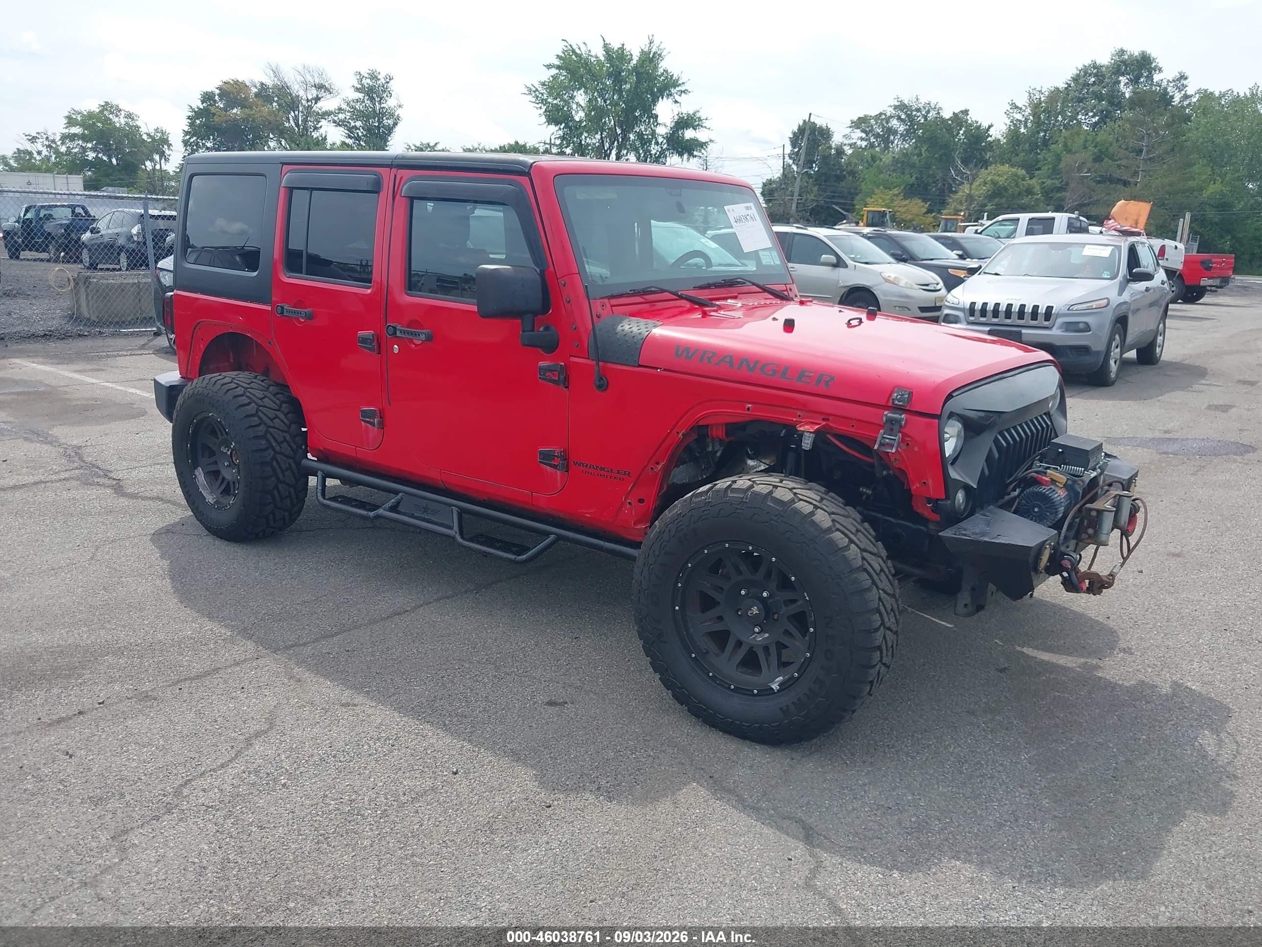 2015 Jeep Wrangler Unlimited Sport Red vin: 1C4BJWDGXFL555318