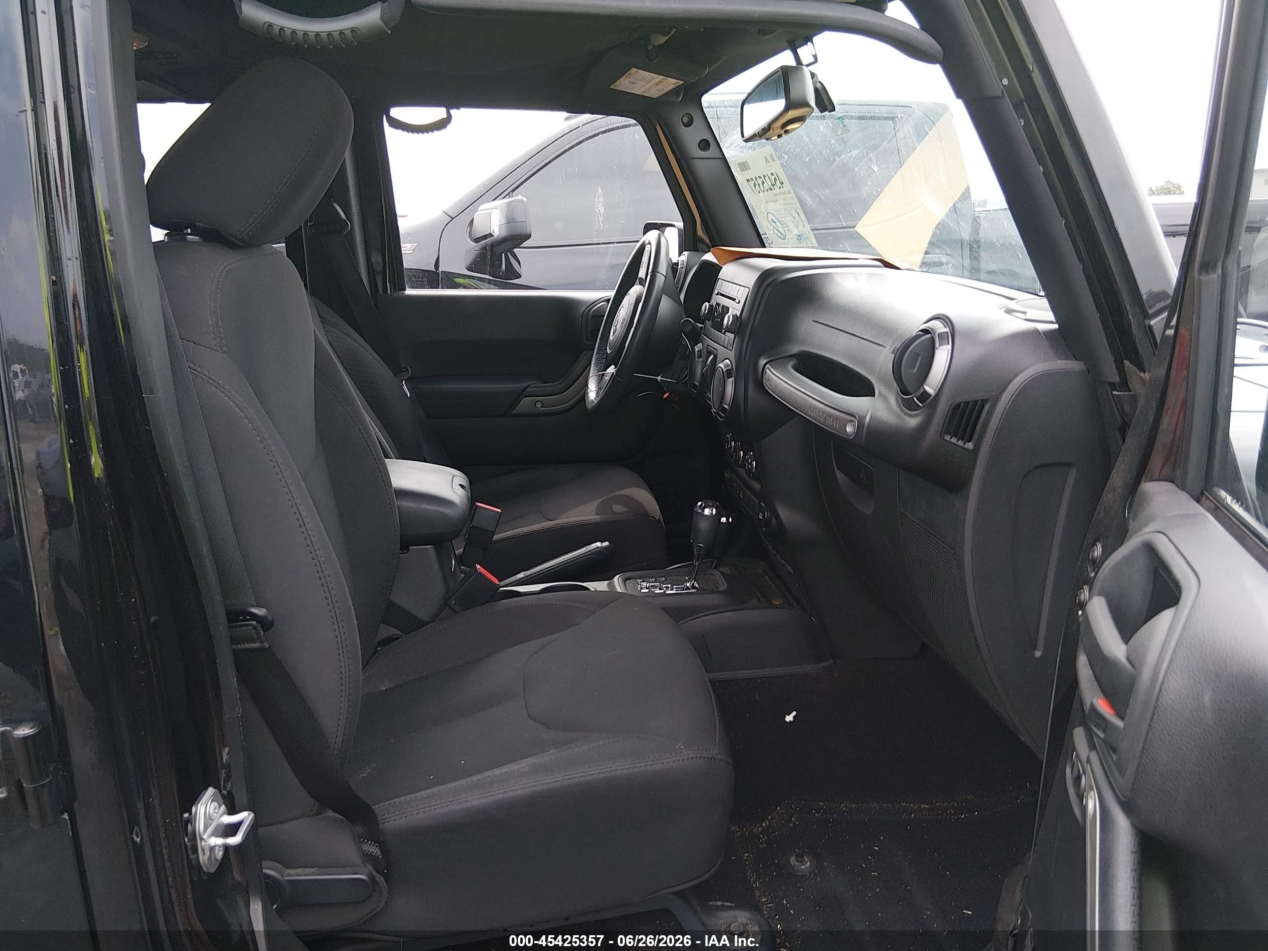 2015 Jeep Wrangler Unlimited Sport Black vin: 1C4BJWDGXFL577724