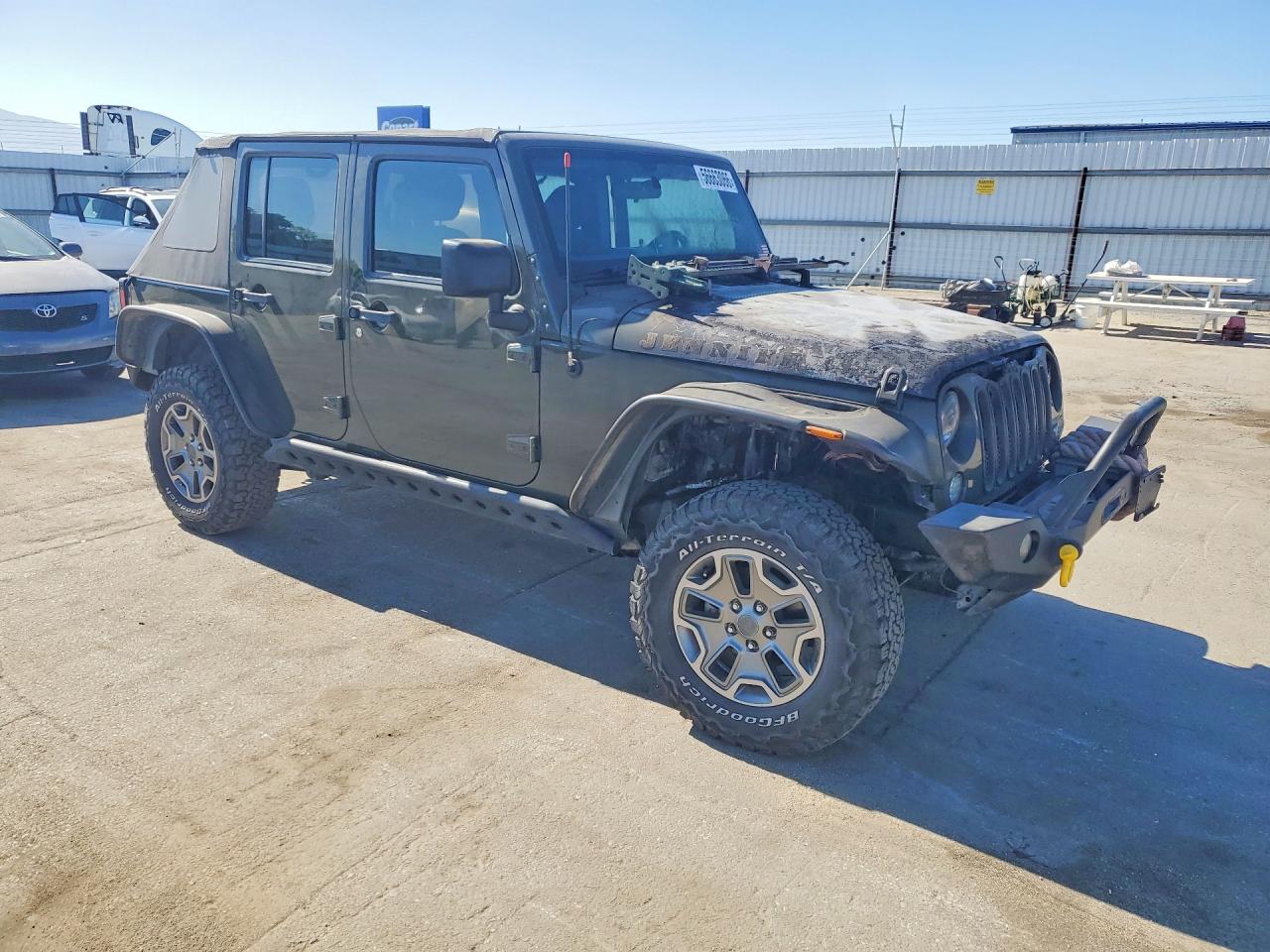 2015 Jeep Wrangler Unlimited Sport Green vin: 1C4BJWDGXFL592398