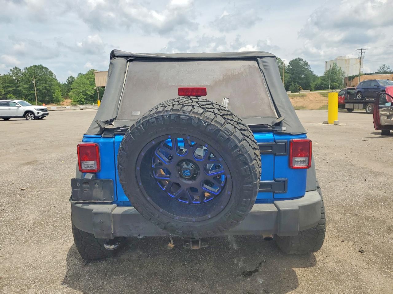 2015 Jeep Wrangler Unlimited Sport Blue vin: 1C4BJWDGXFL608941