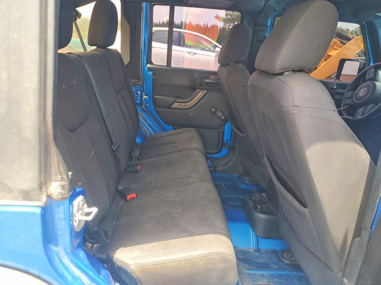 2015 Jeep Wrangler Unlimited Sport Blue vin: 1C4BJWDGXFL608941
