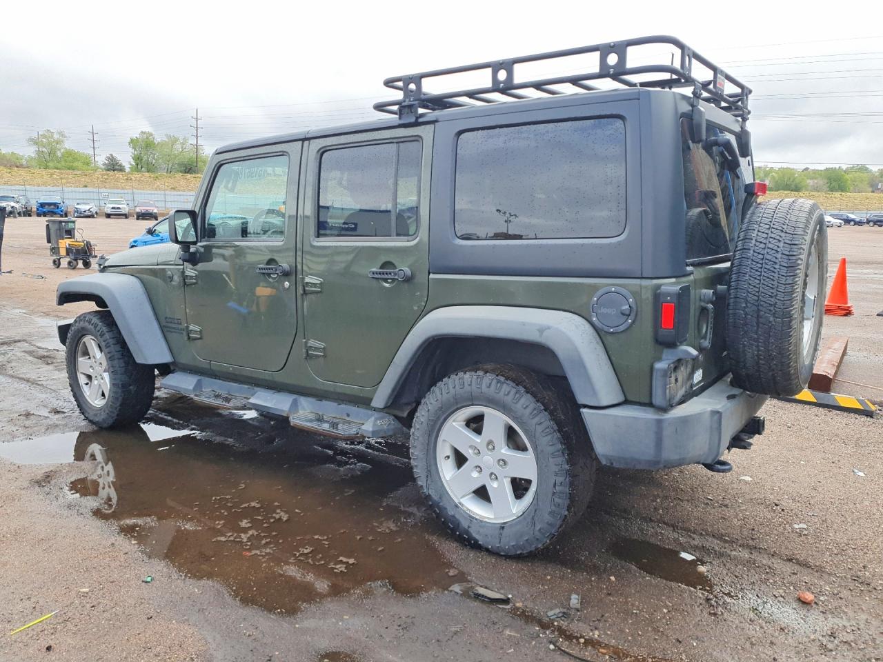2015 Jeep Wrangler Unlimited Sport Green vin: 1C4BJWDGXFL728481