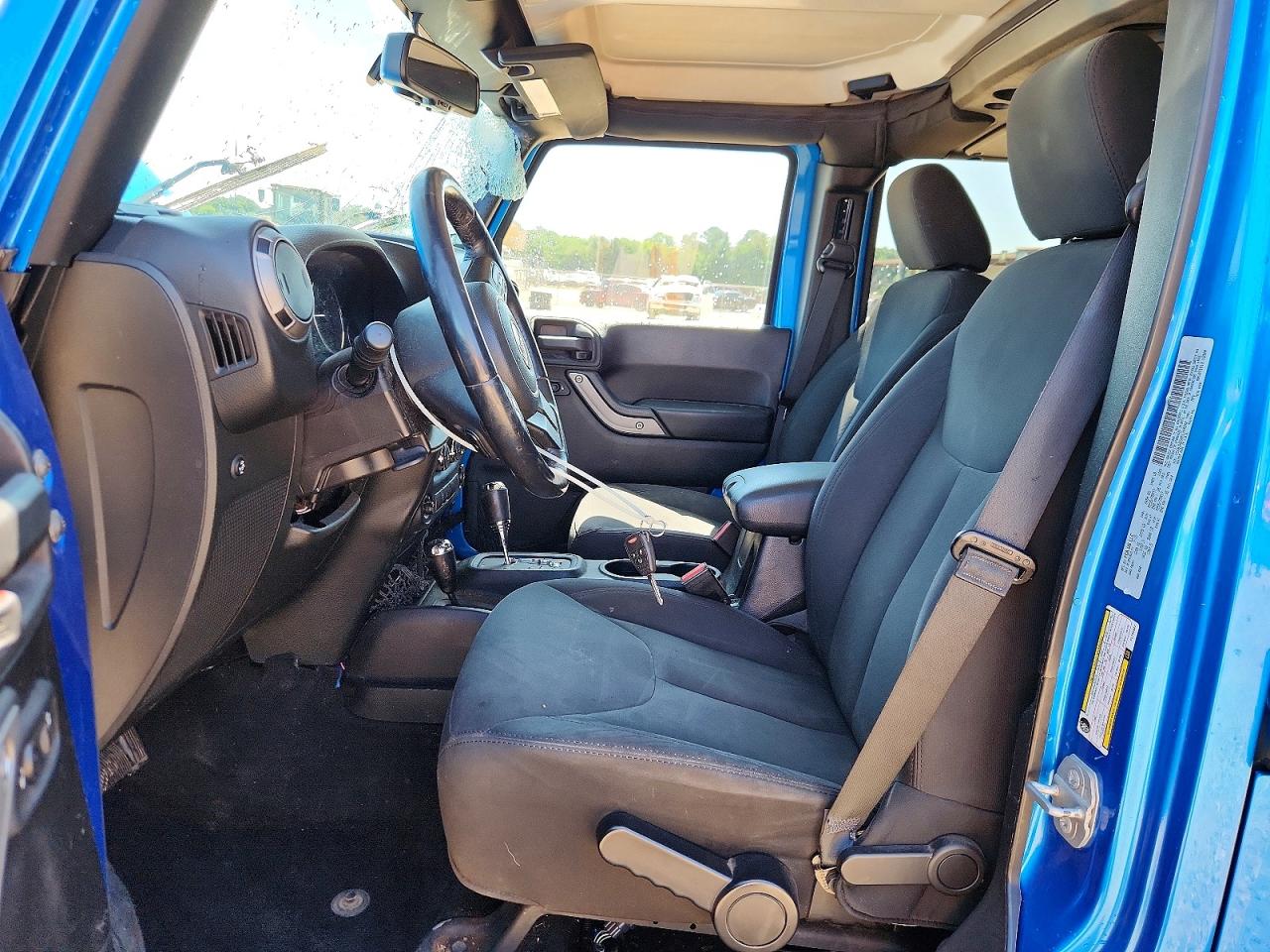 2015 Jeep Wrangler Unlimited Sport Синий vin: 1C4BJWDGXFL744342