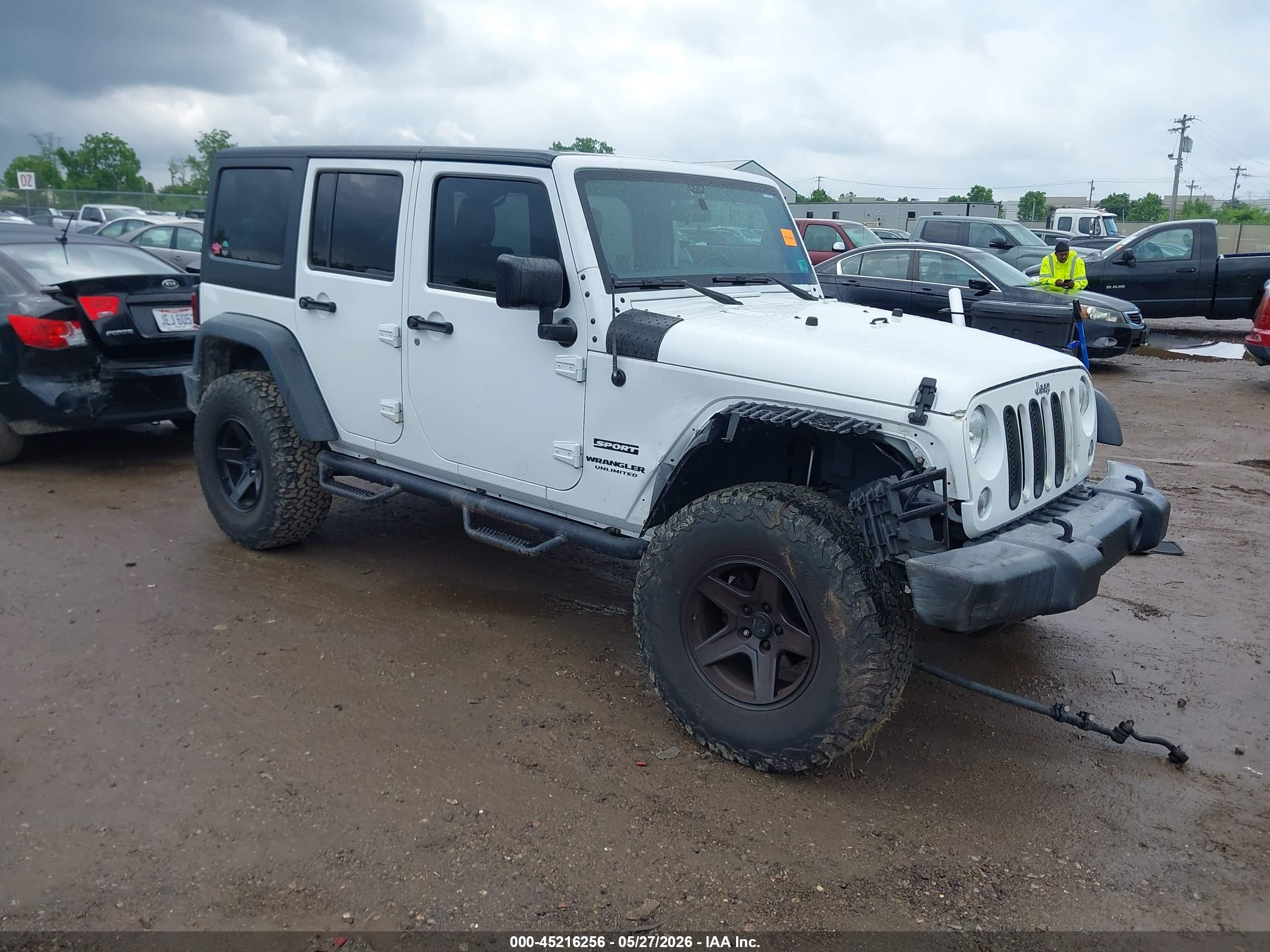 2017 Jeep Wrangler Unlimited Sport 4x4 White vin: 1C4BJWDGXHL613334