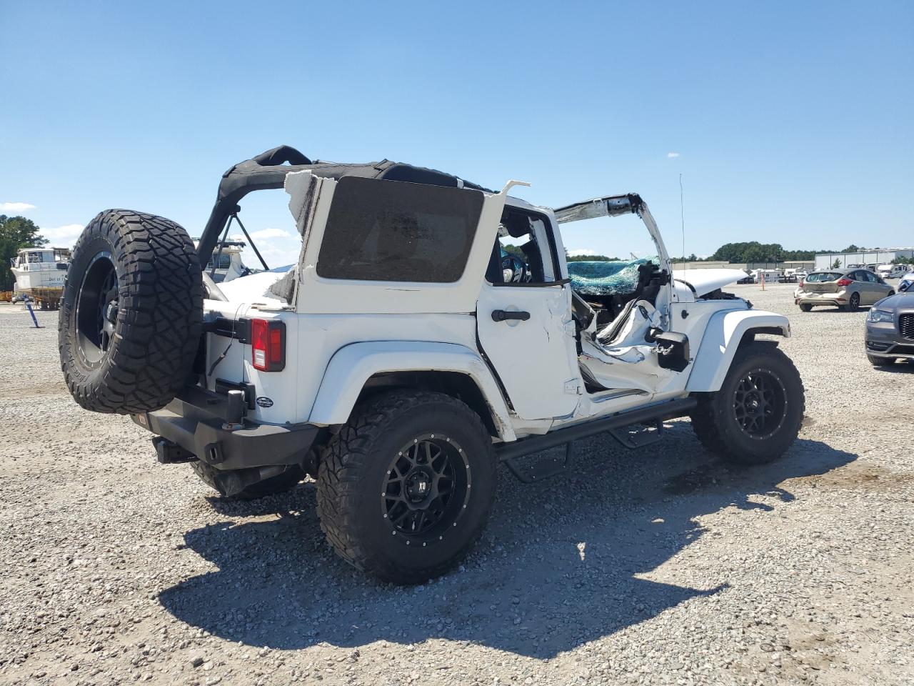 2012 Jeep Wrangler Unlimited Sahara White vin: 1C4BJWEG0CL143502