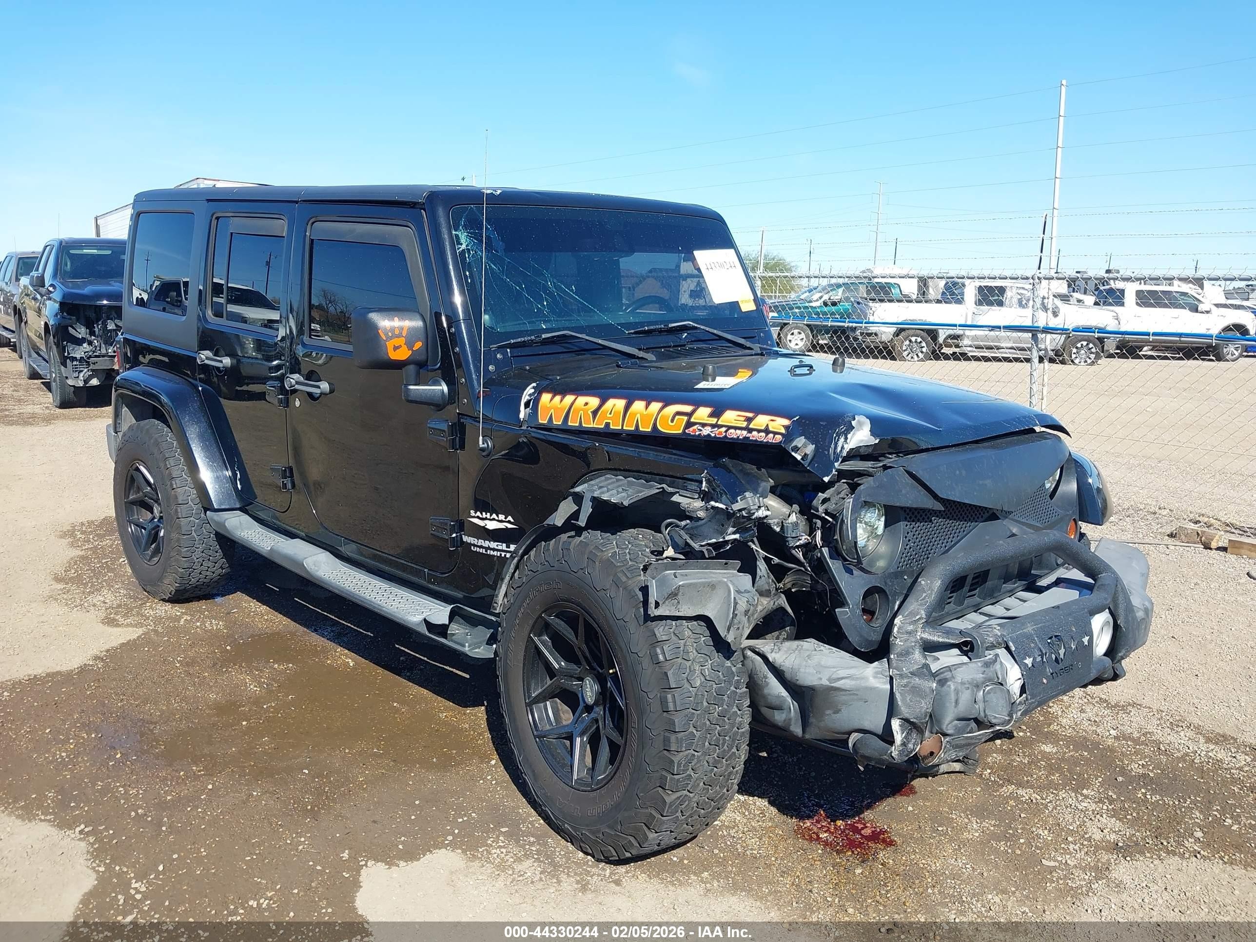 2013 Jeep Wrangler Unlimited Sahara Black vin: 1C4BJWEG0DL505054