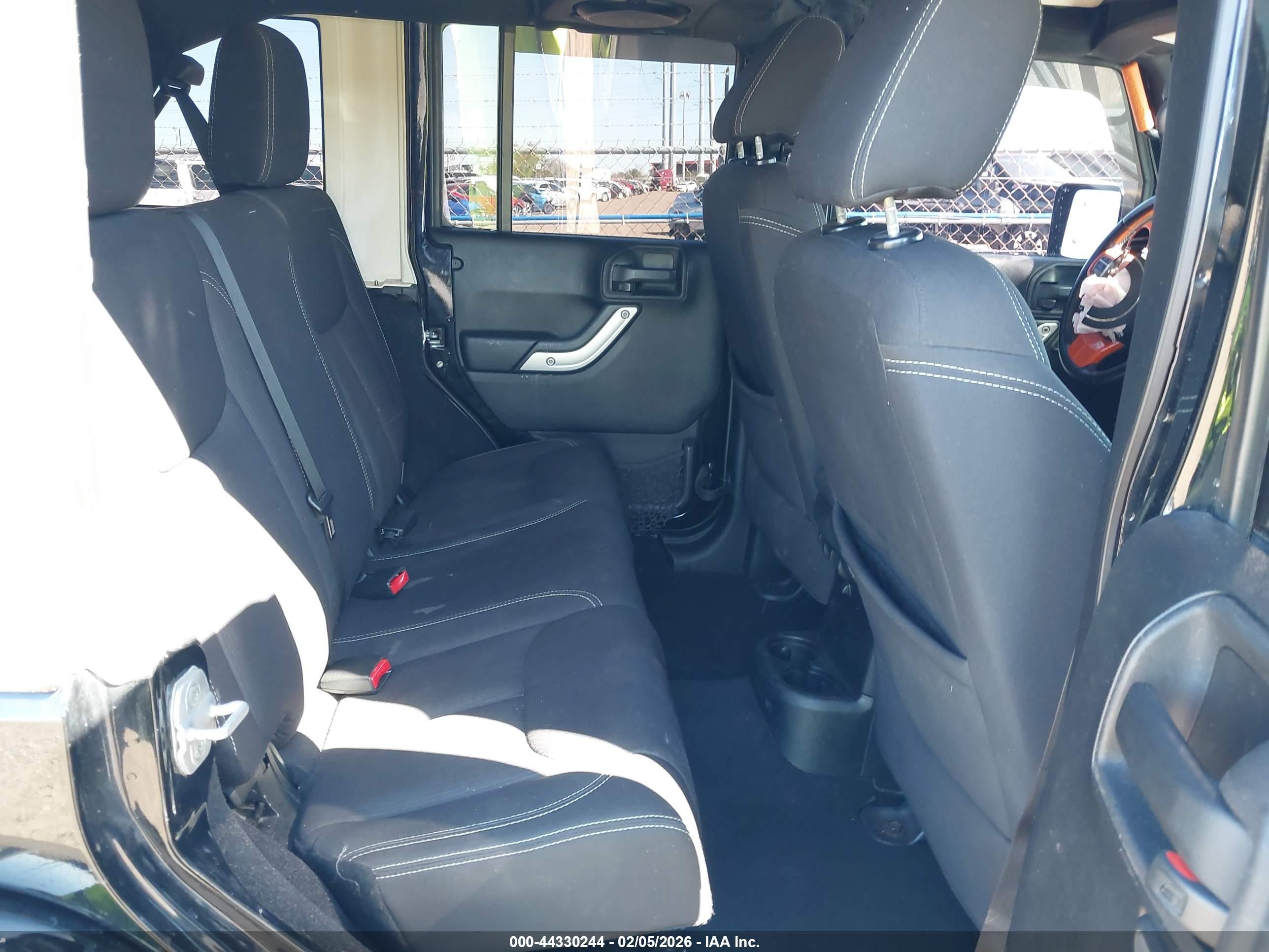 2013 Jeep Wrangler Unlimited Sahara Black vin: 1C4BJWEG0DL505054