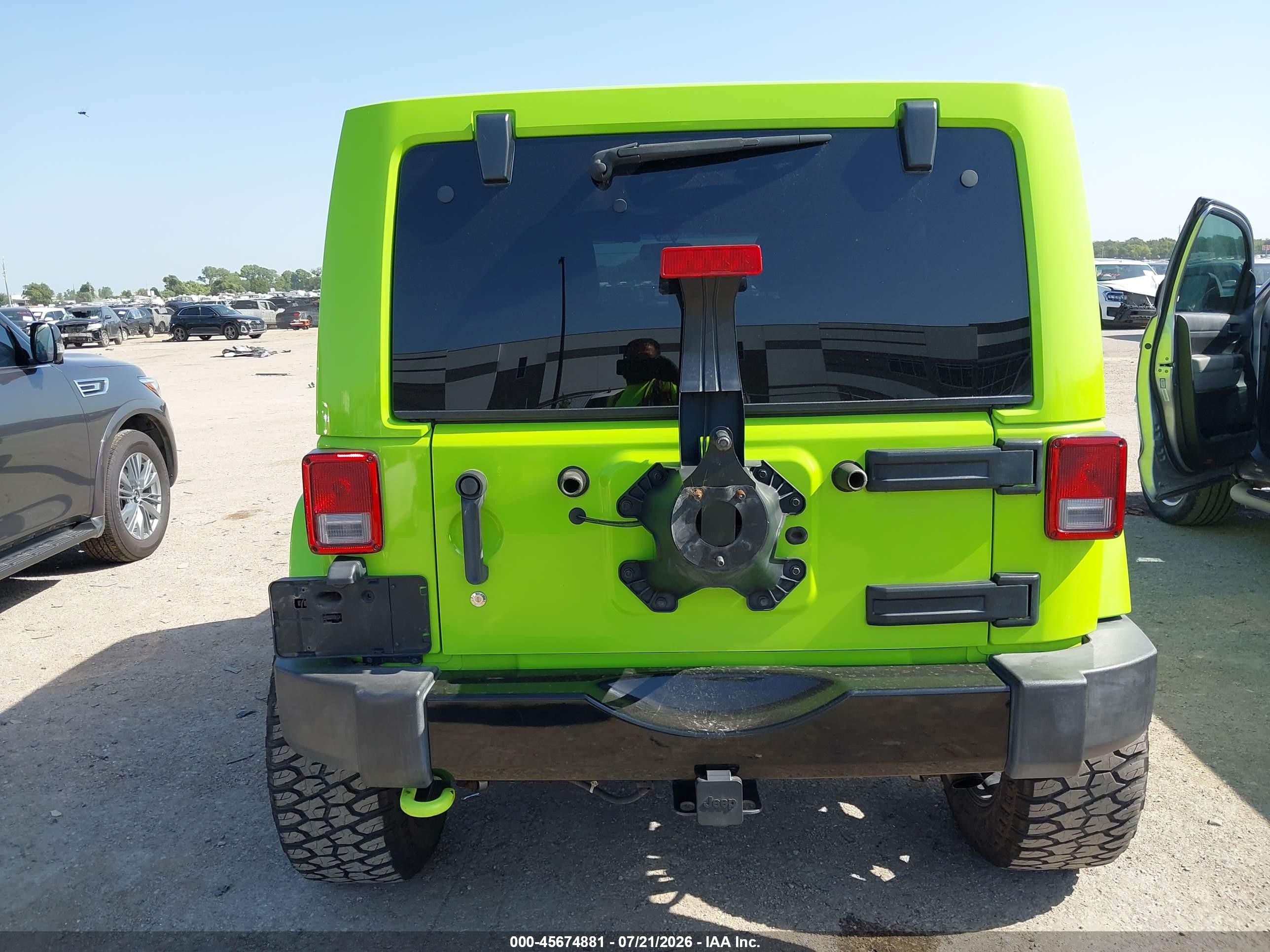 2013 Jeep Wrangler Unlimited Sahara Green vin: 1C4BJWEG0DL542167
