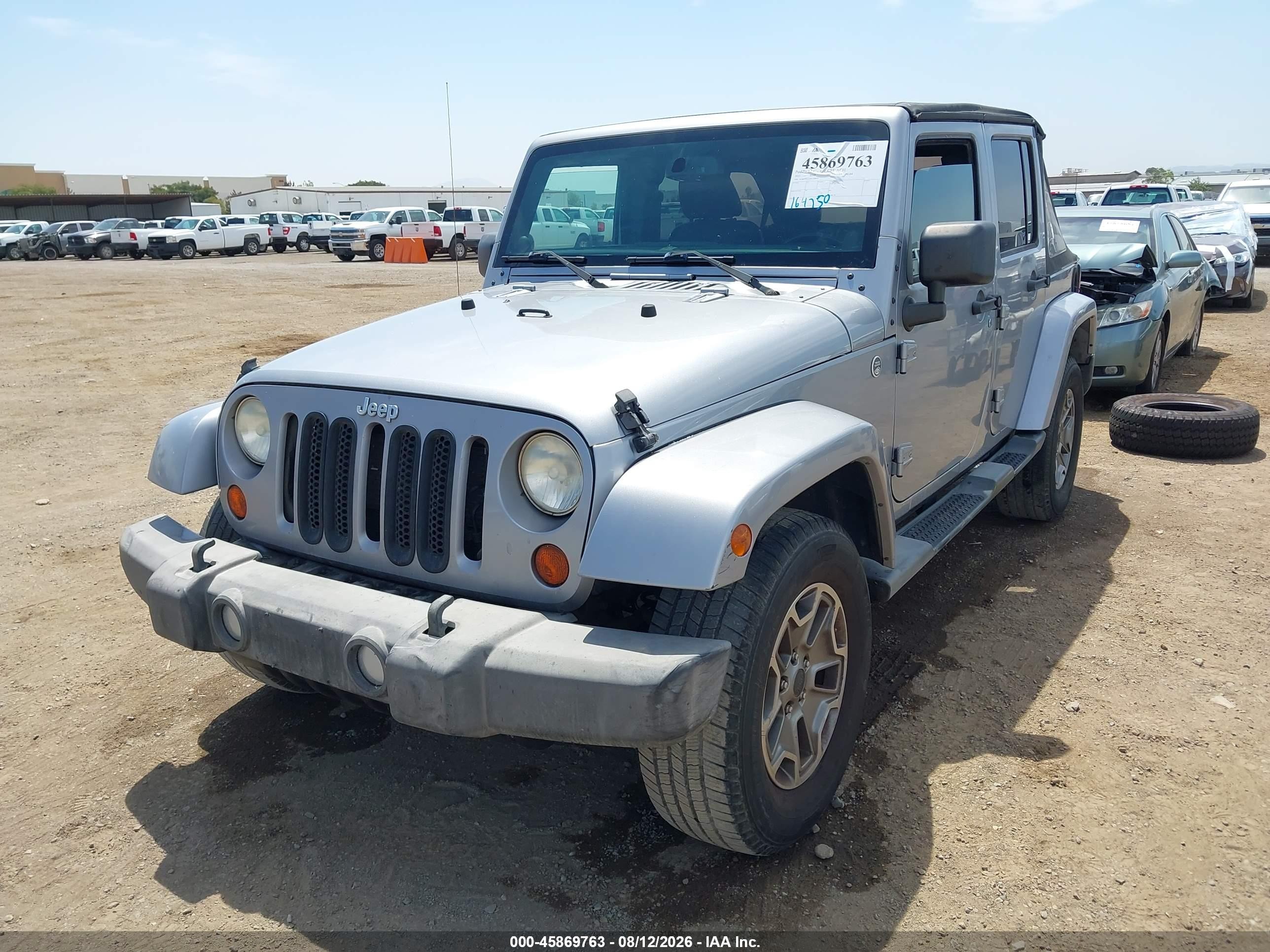 2013 Jeep Wrangler Unlimited Sahara Gray vin: 1C4BJWEG0DL549975