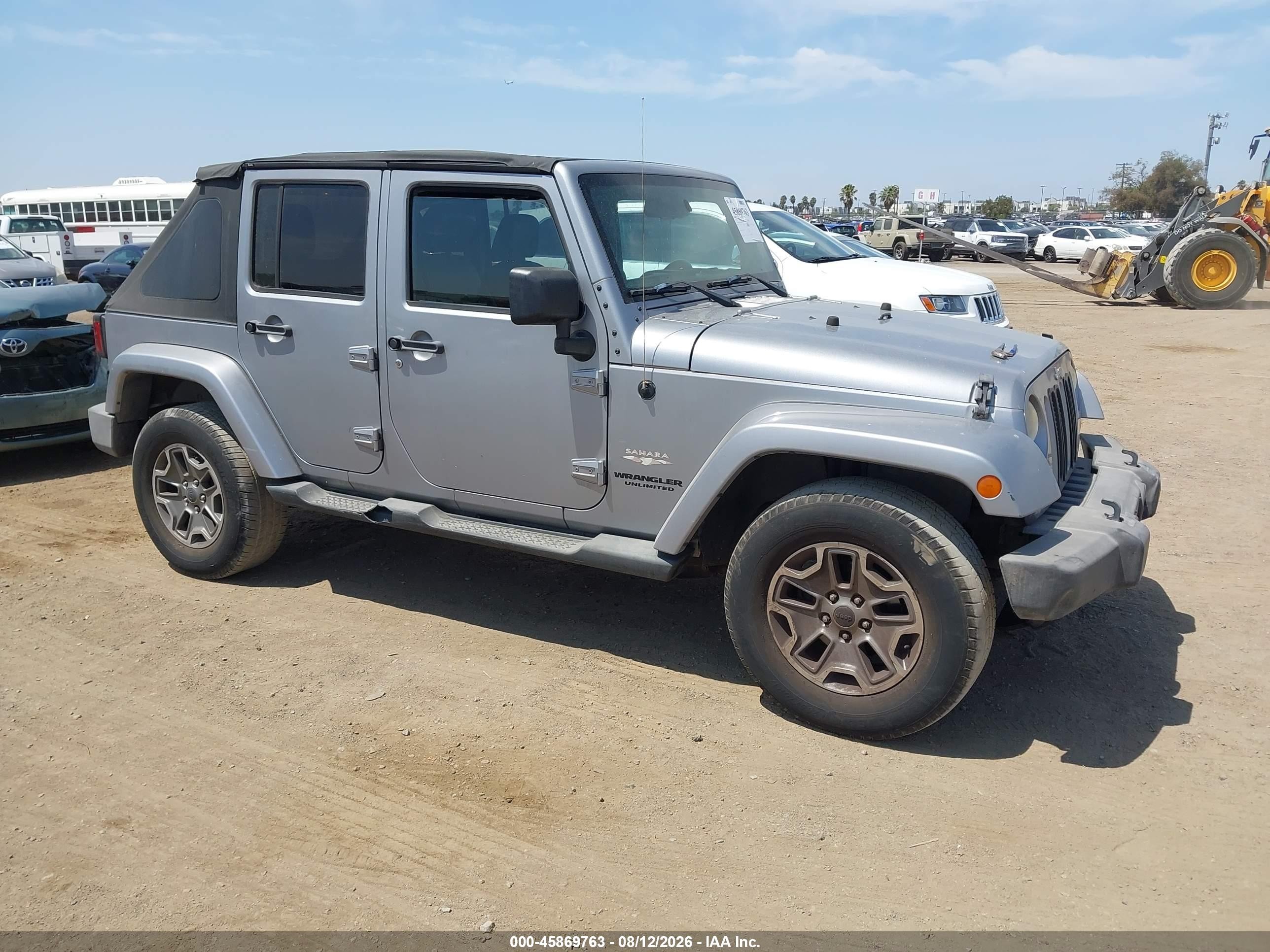 2013 Jeep Wrangler Unlimited Sahara Gray vin: 1C4BJWEG0DL549975