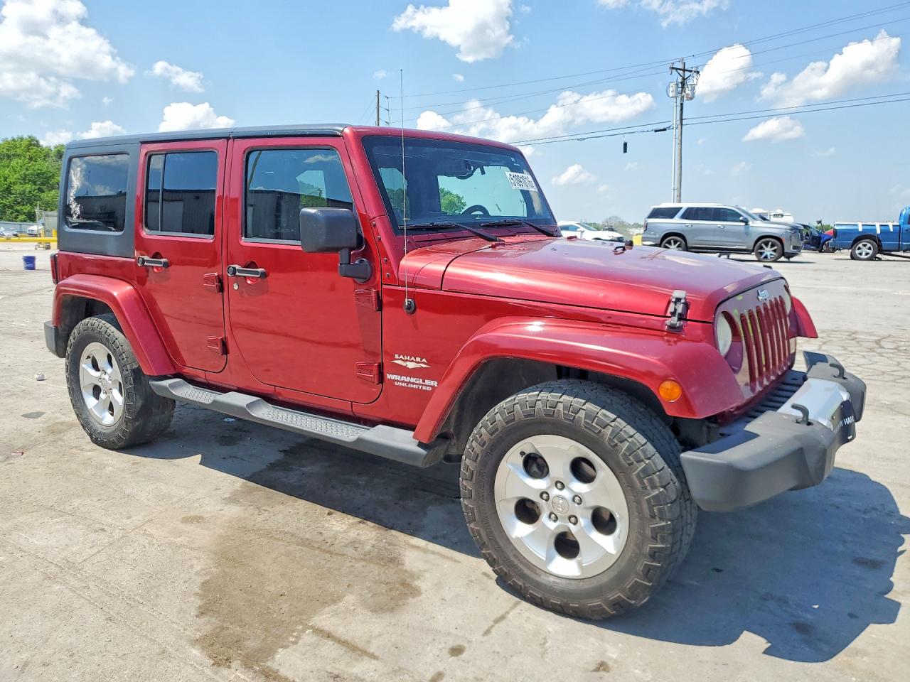 2013 Jeep Wrangler Unlimited Sahara Maroon vin: 1C4BJWEG0DL590073